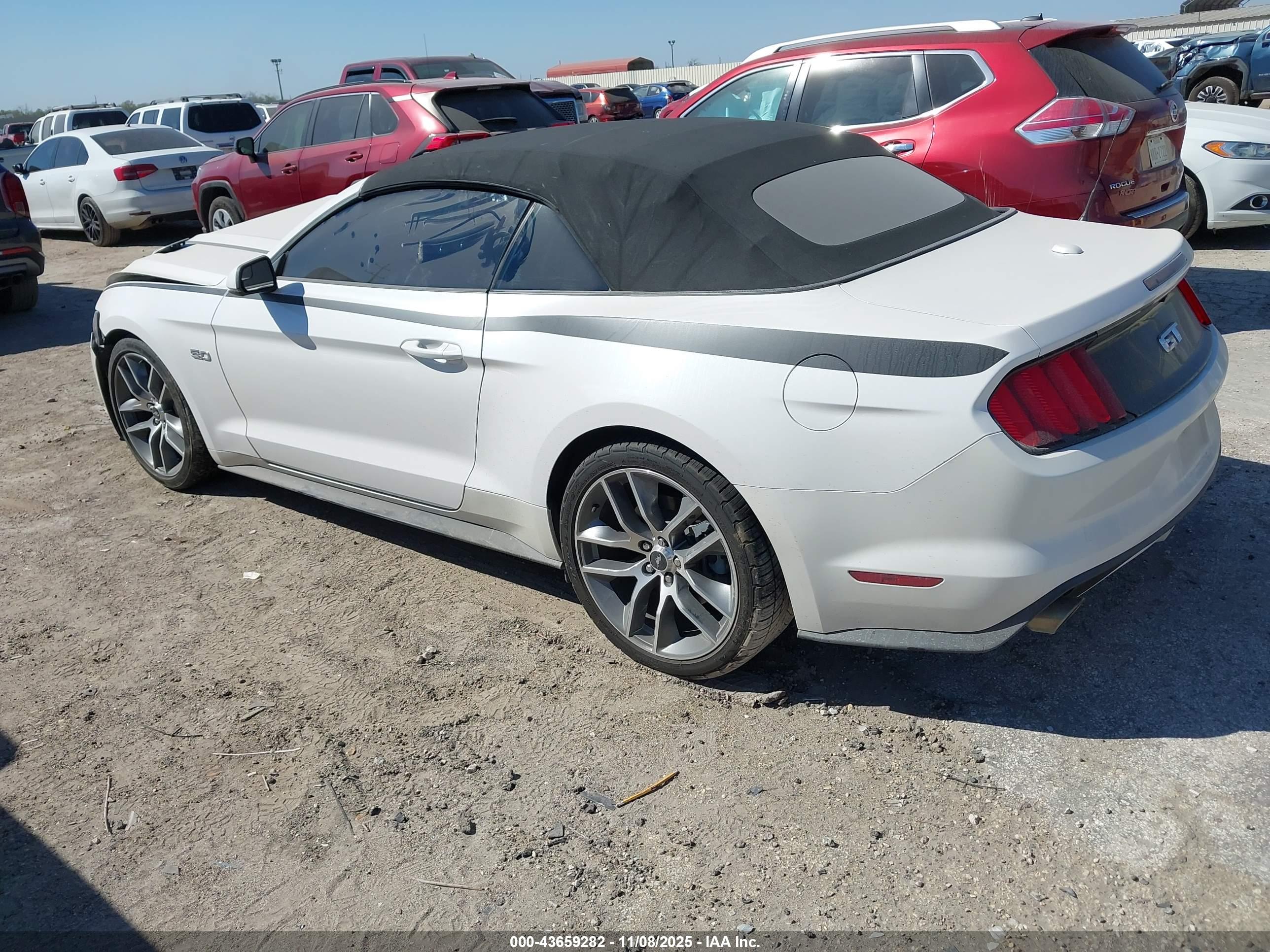 FORD MUSTANG image 3