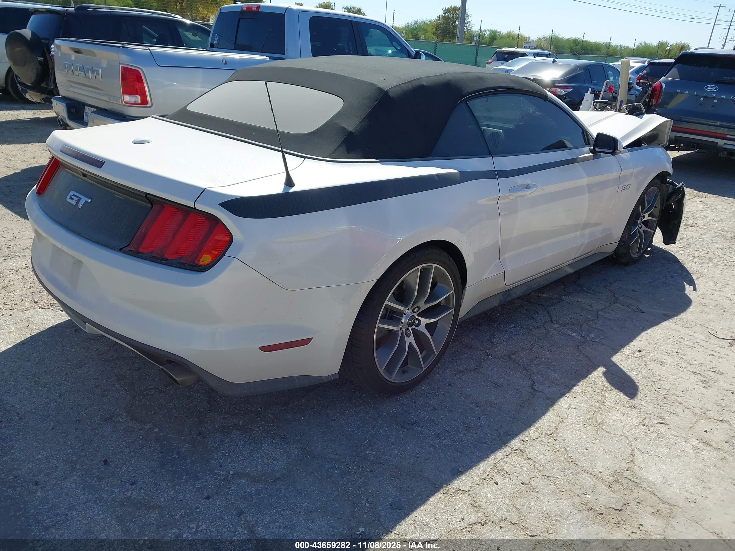 FORD MUSTANG image 4