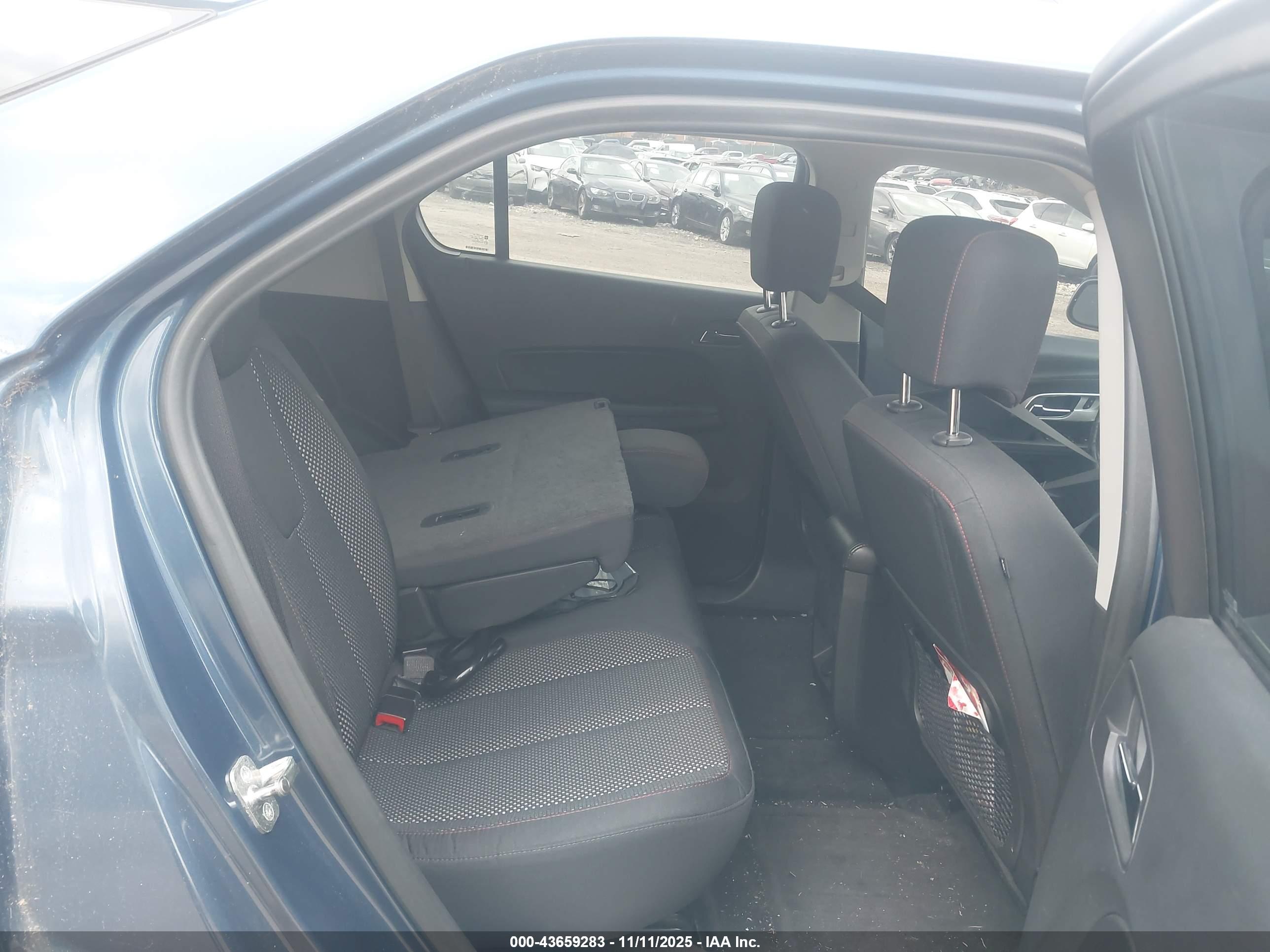 CHEVROLET EQUINOX image 8