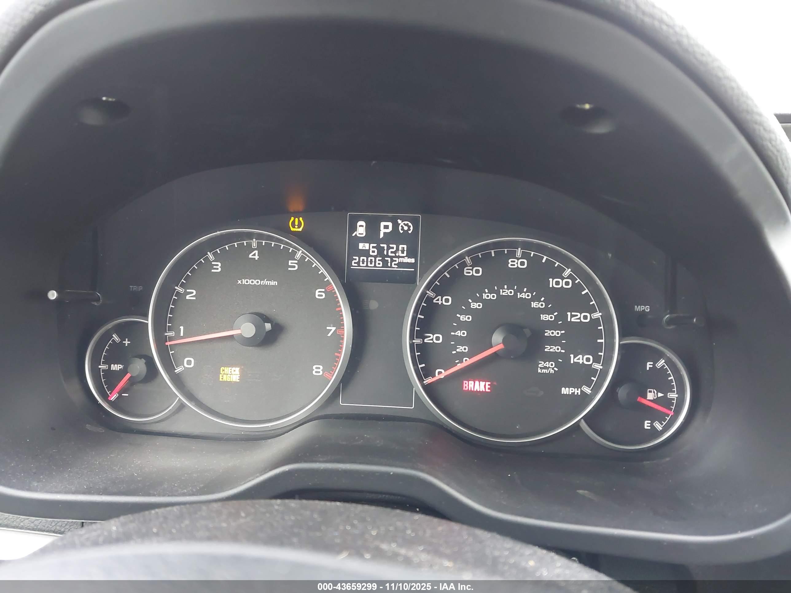 SUBARU OUTBACK image 7