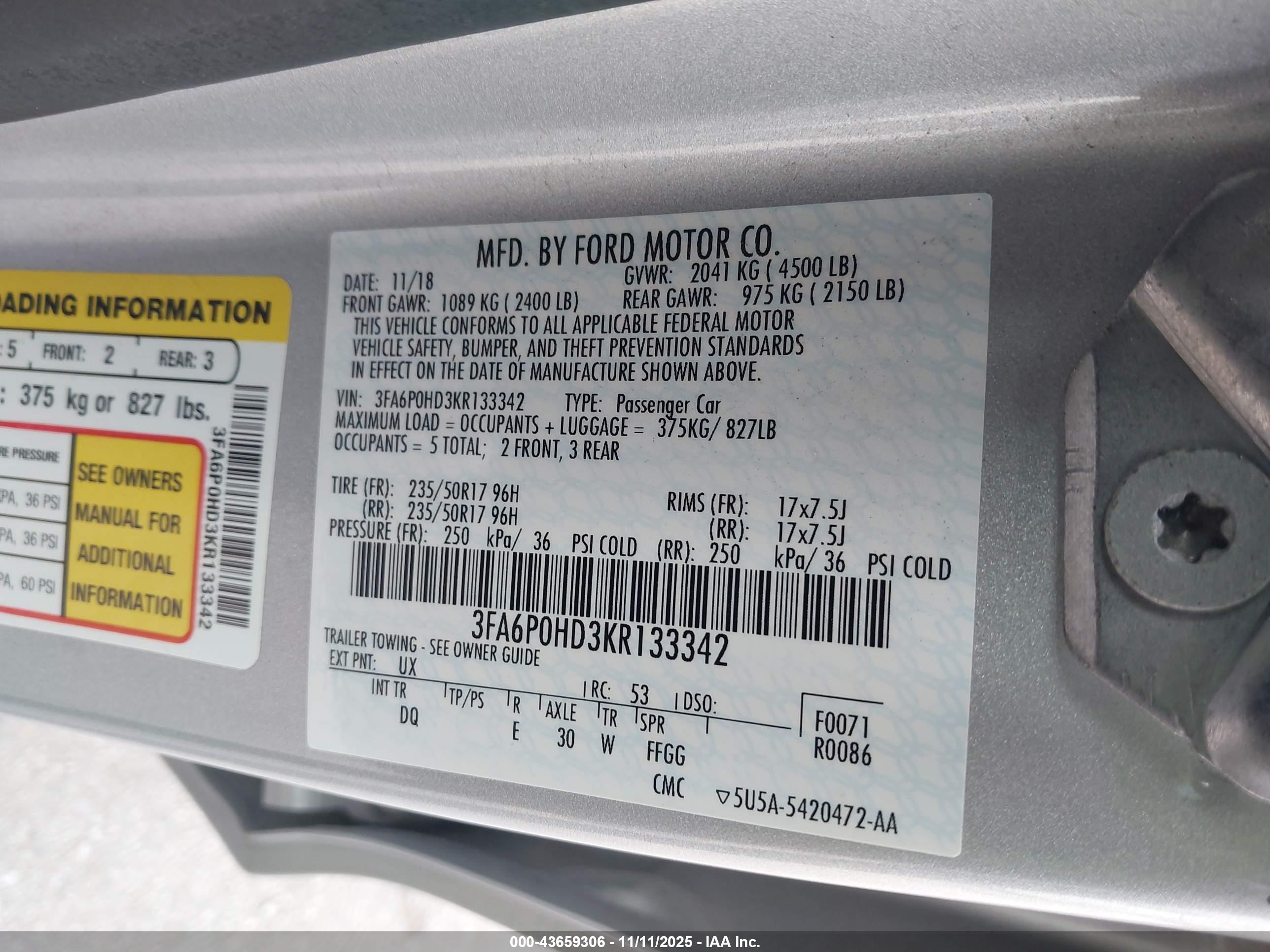 FORD FUSION image 9