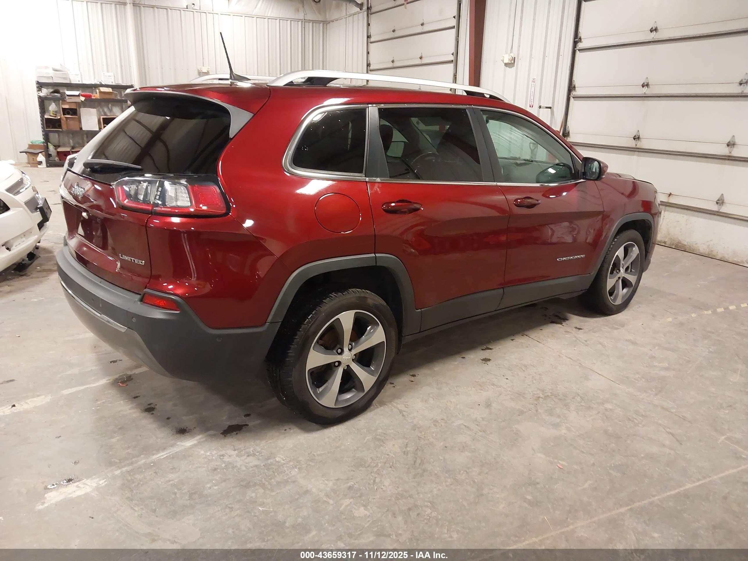 JEEP CHEROKEE image 4