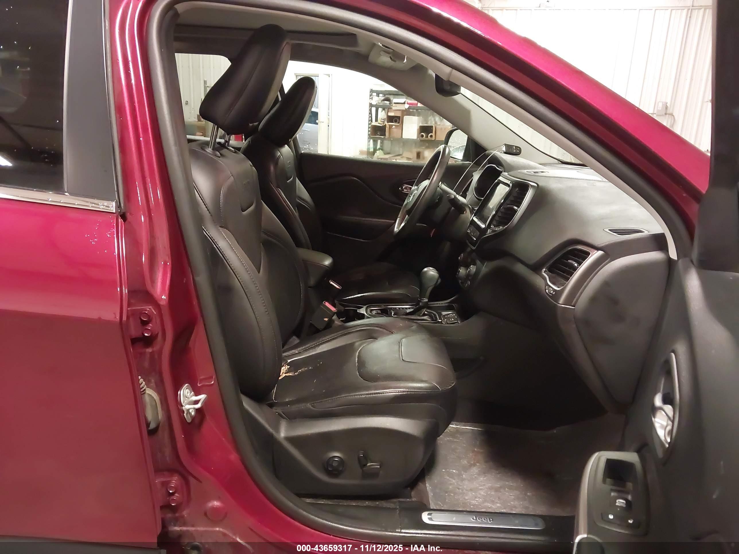 JEEP CHEROKEE image 5