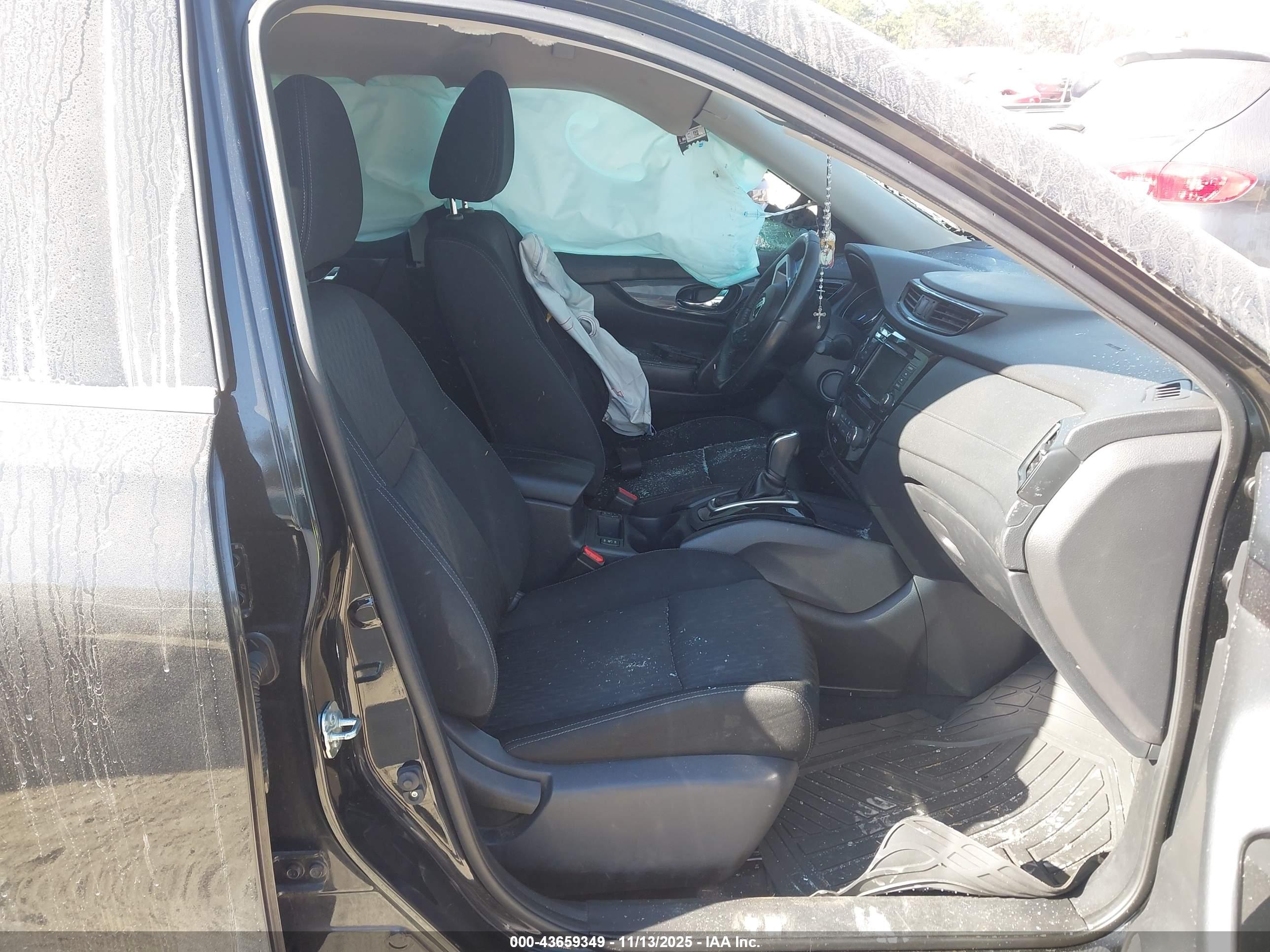 NISSAN ROGUE image 5