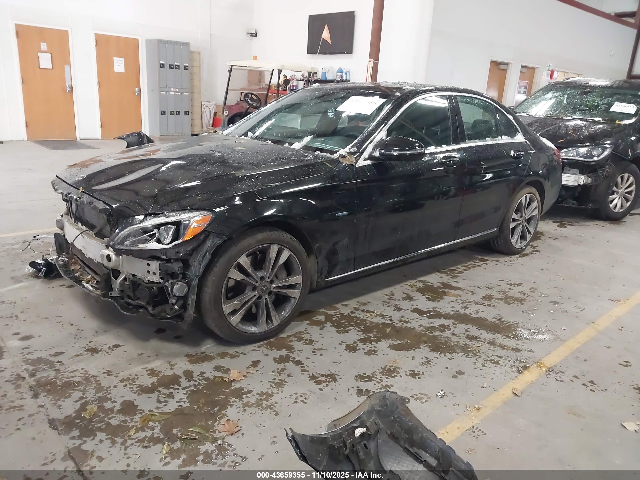 MERCEDES-BENZ C image 2