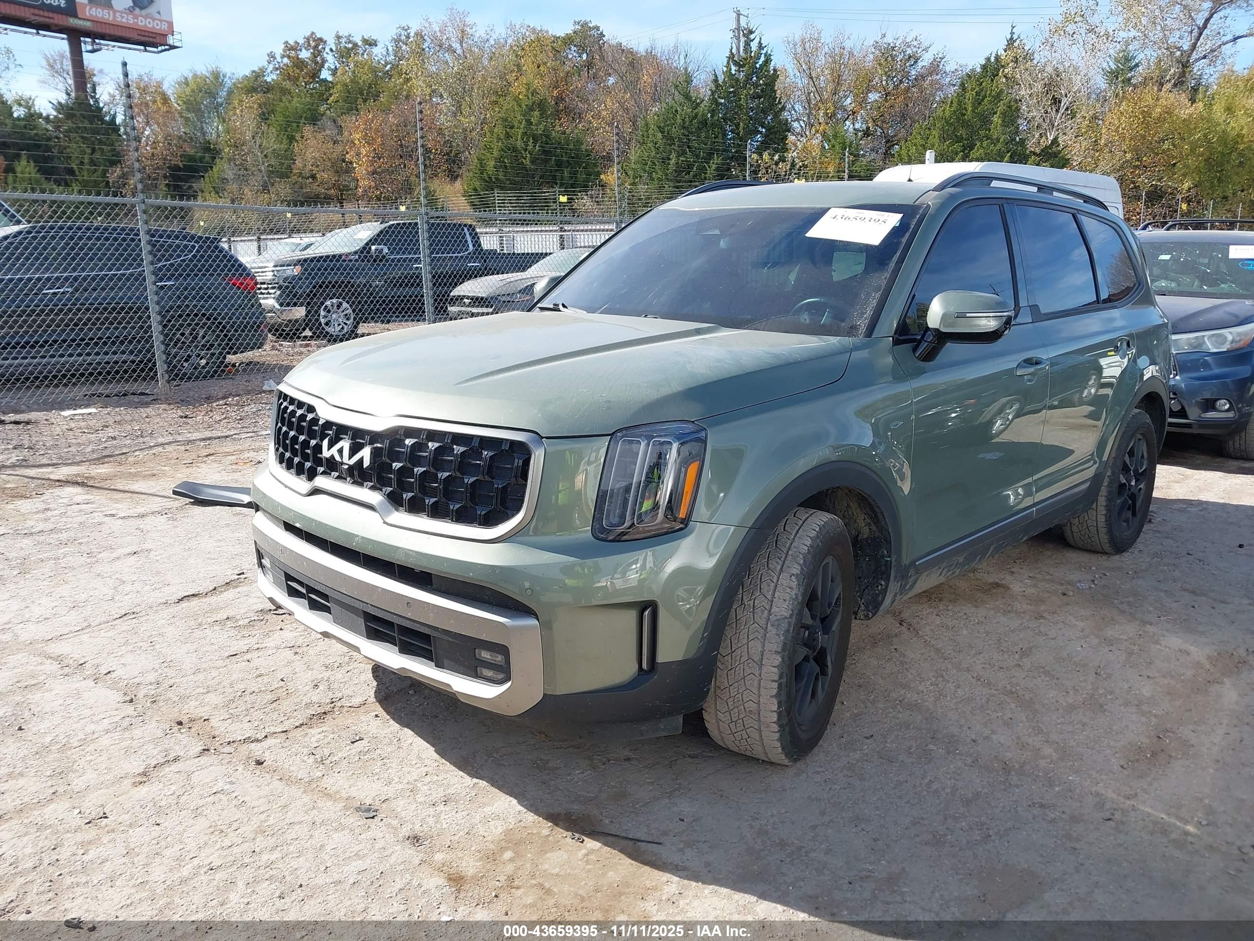 KIA TELLURIDE image 2