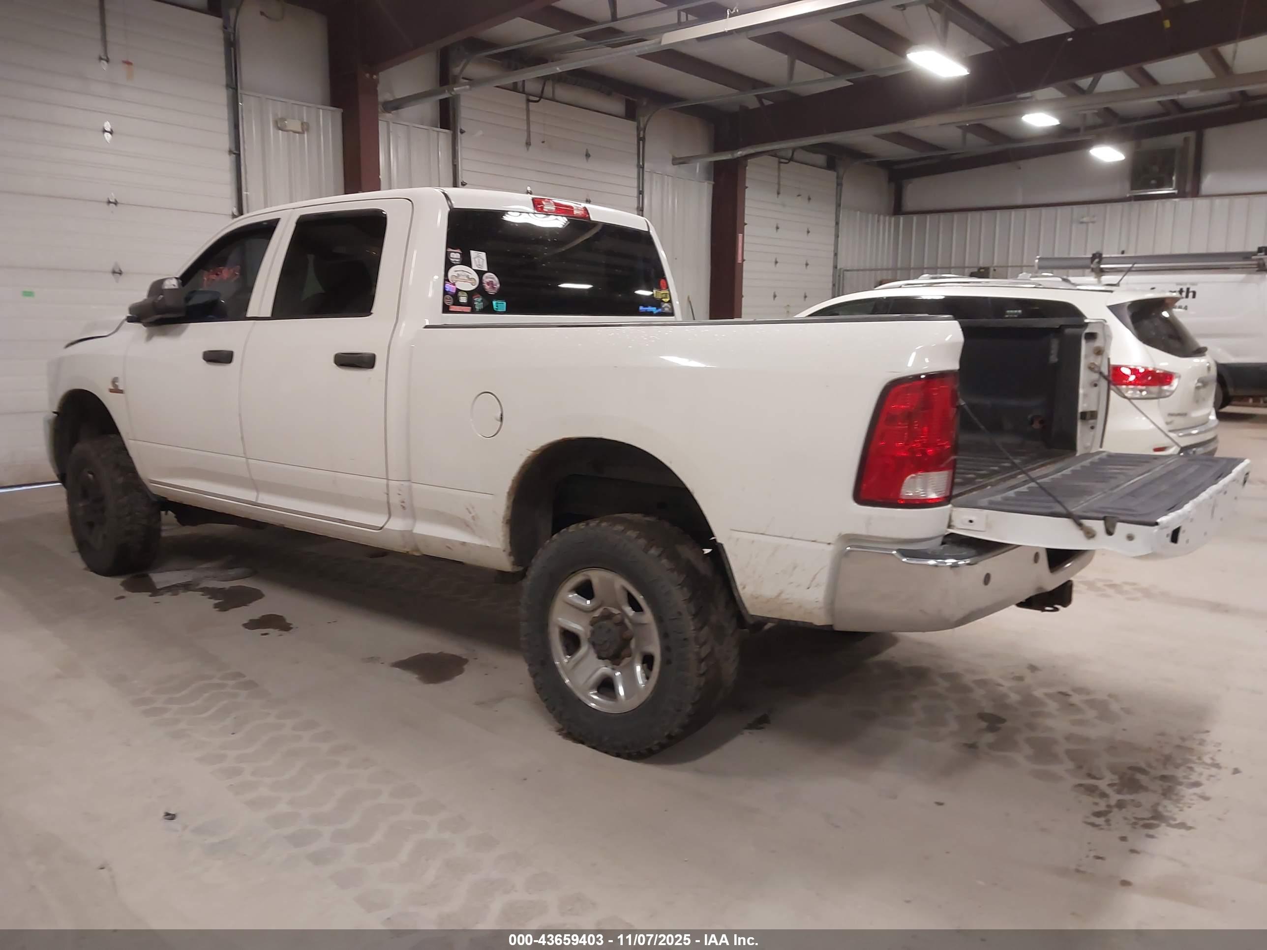 RAM 2500 image 3