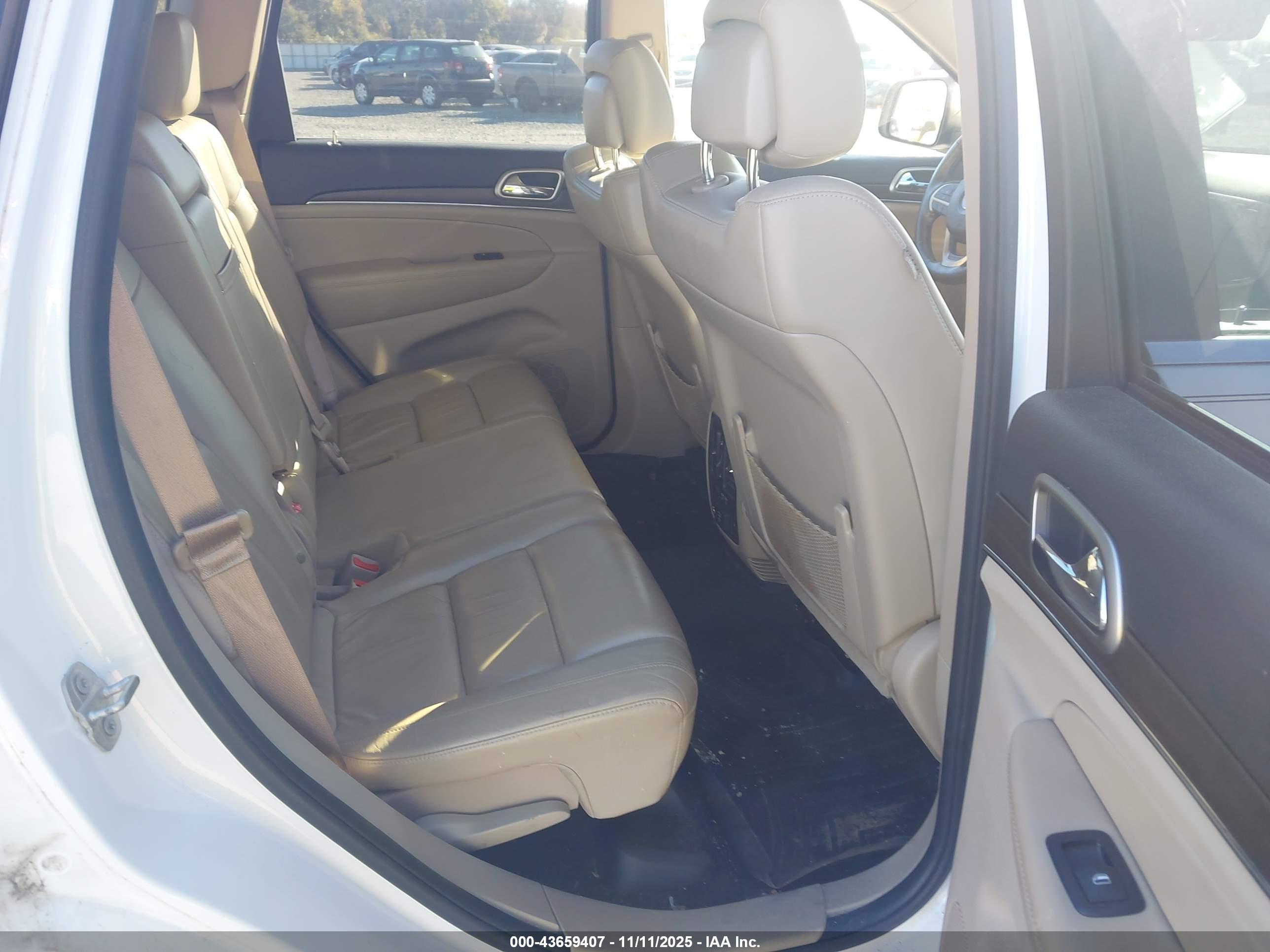 JEEP GRAND image 8