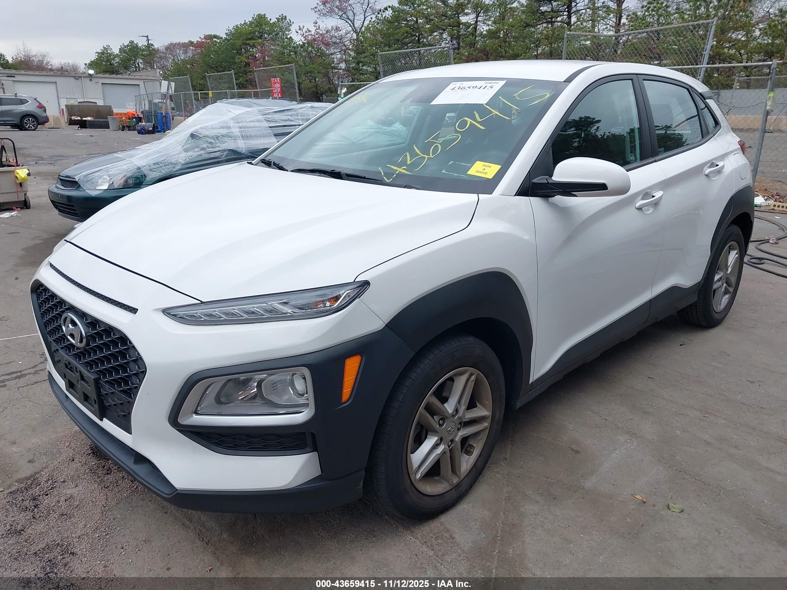 HYUNDAI KONA image 2