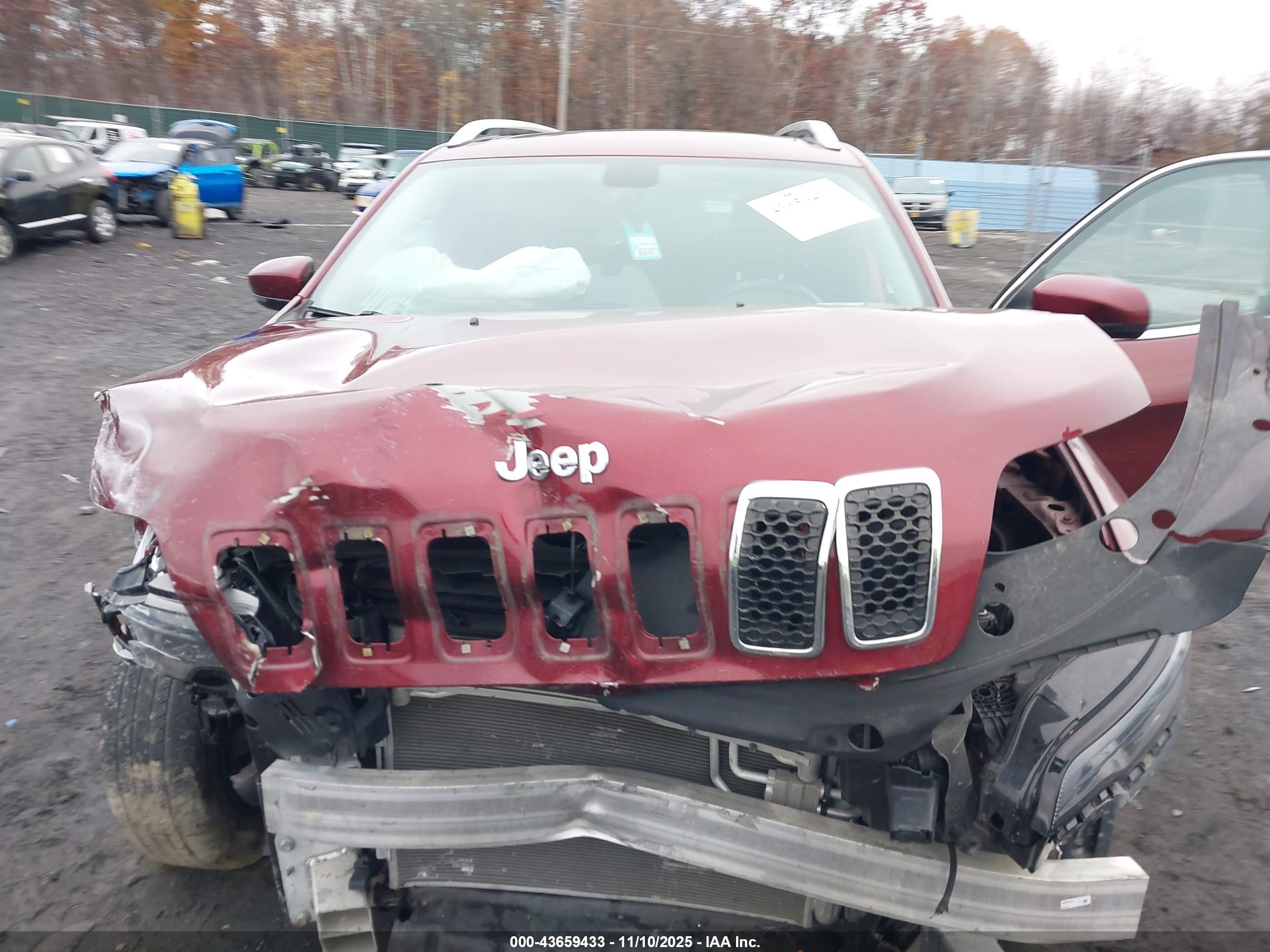 JEEP CHEROKEE image 6