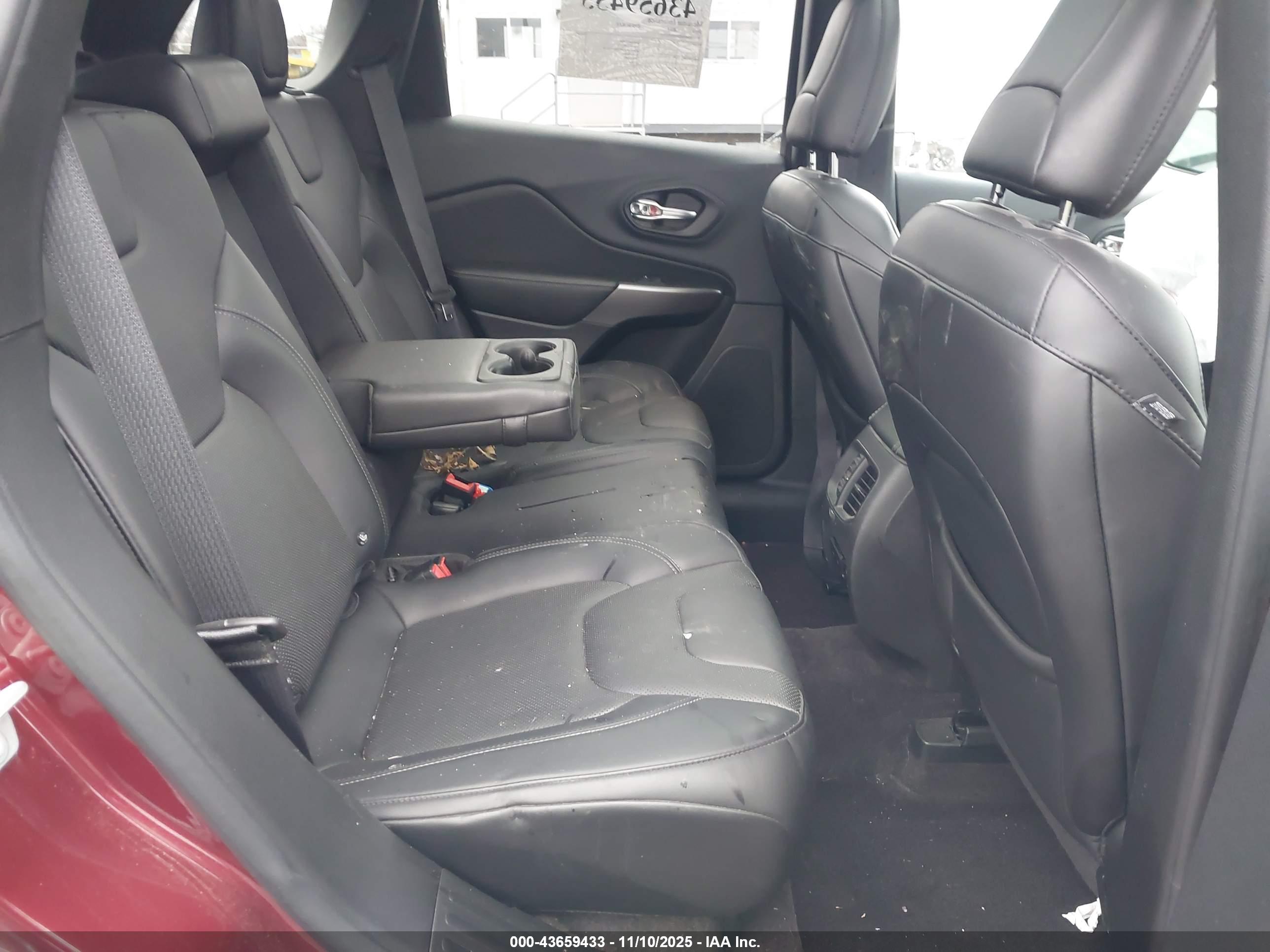 JEEP CHEROKEE image 8