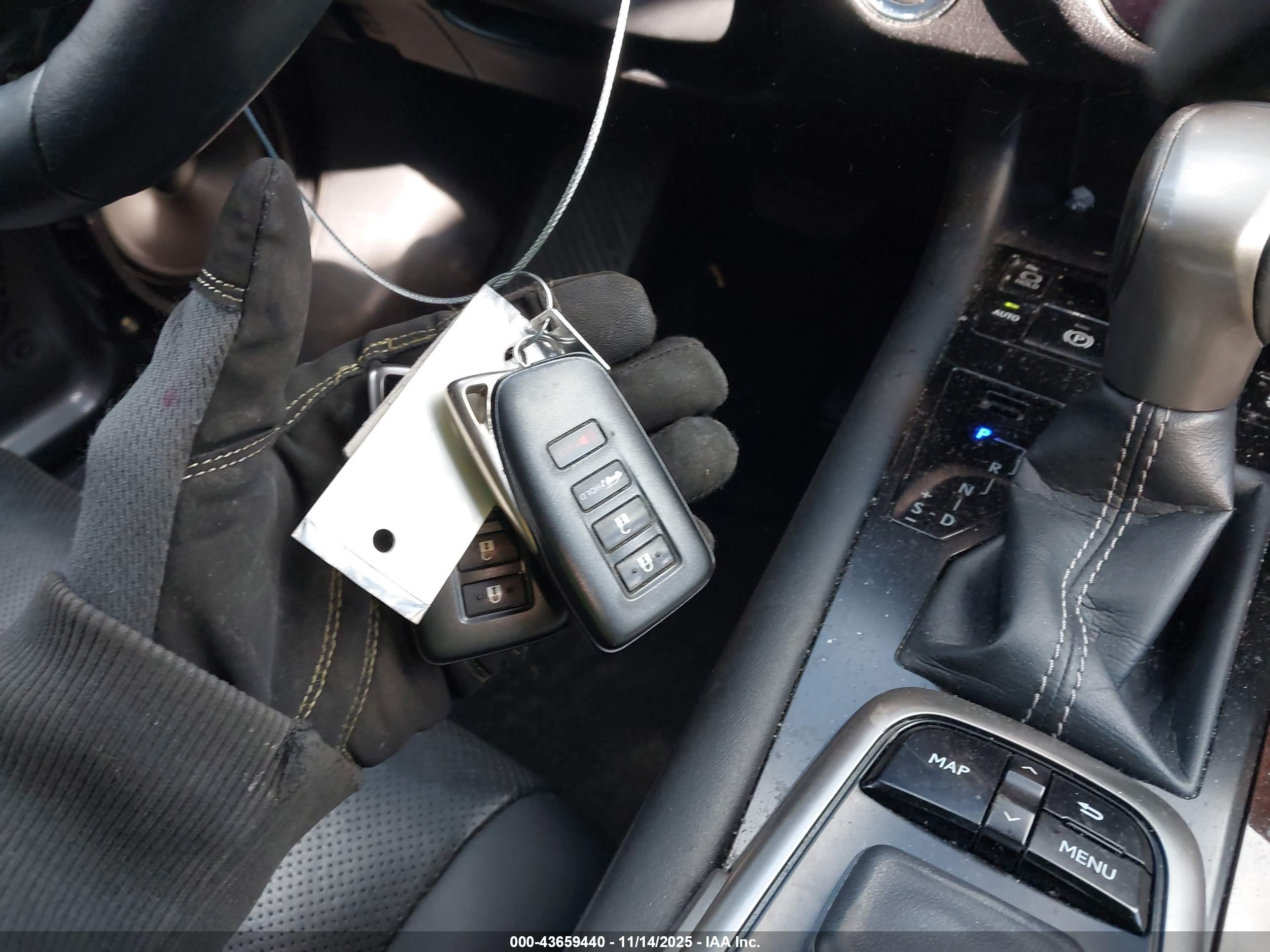 LEXUS RX image 11