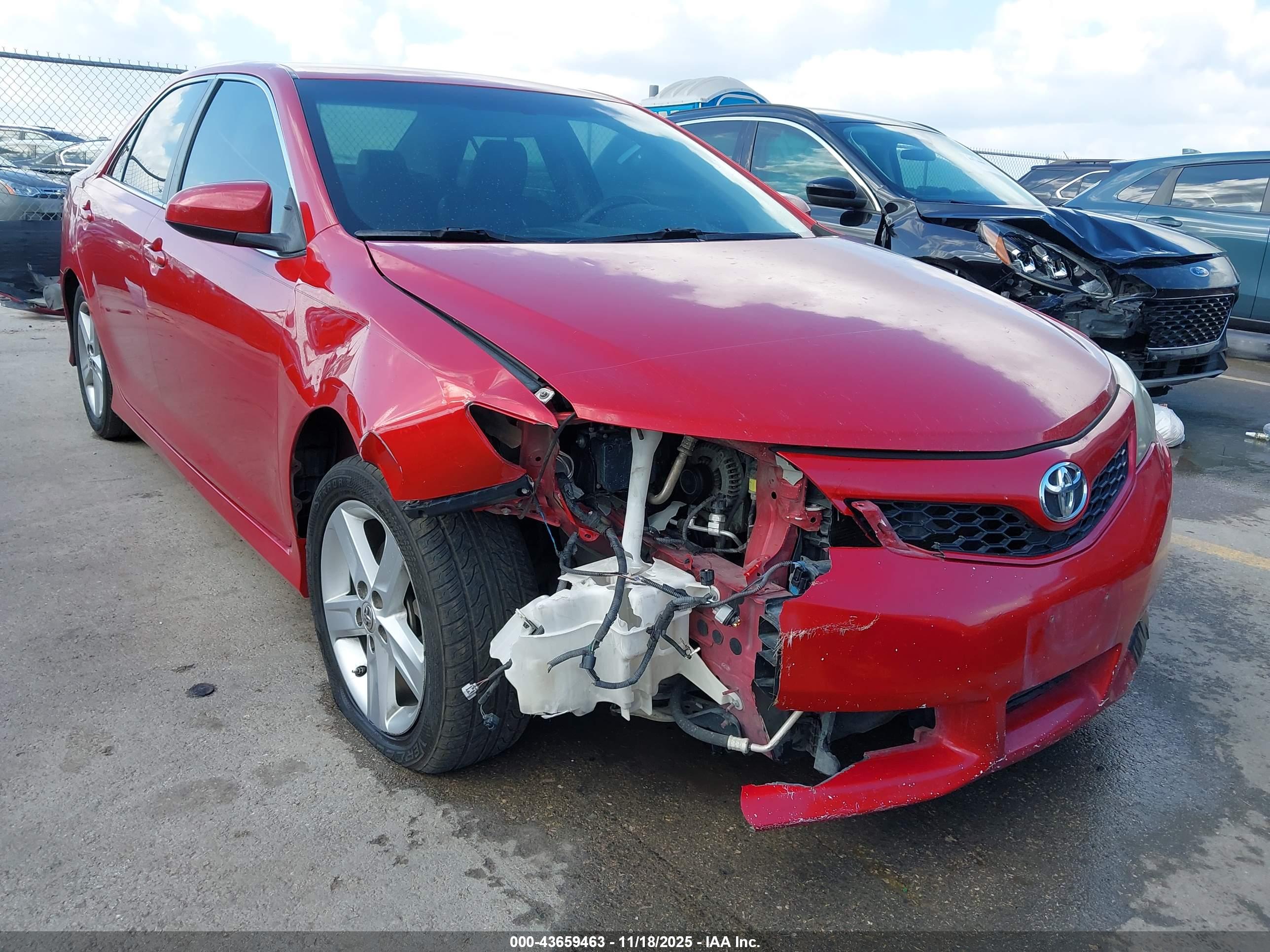 TOYOTA CAMRY image 6