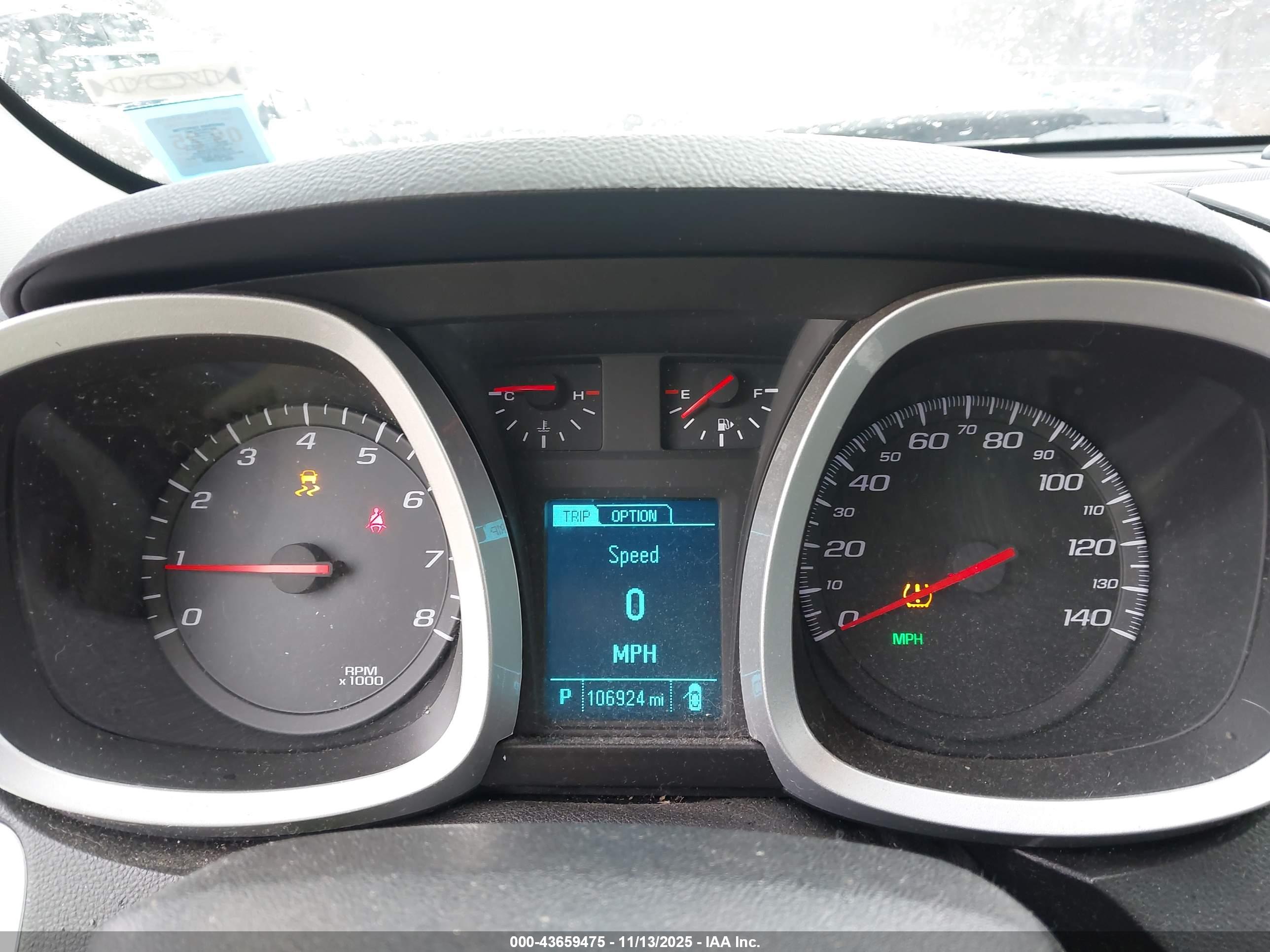 CHEVROLET EQUINOX image 7