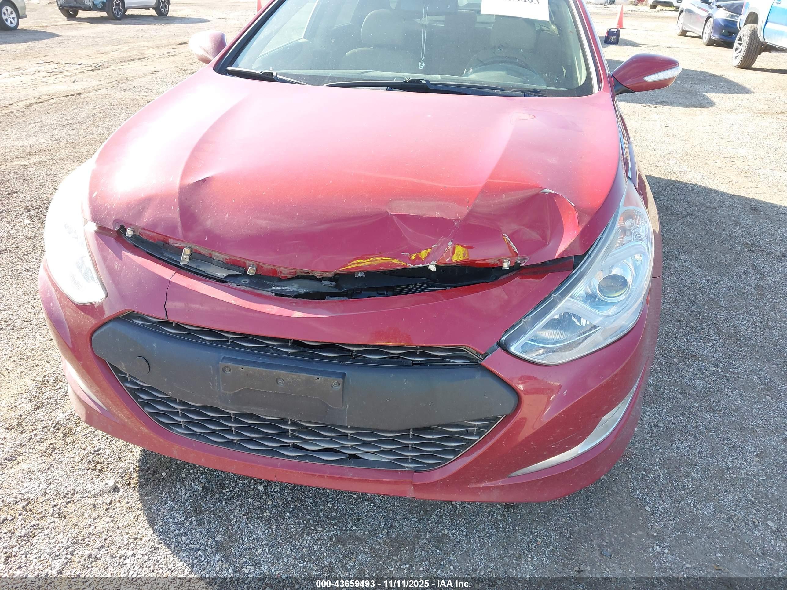 HYUNDAI SONATA image 6