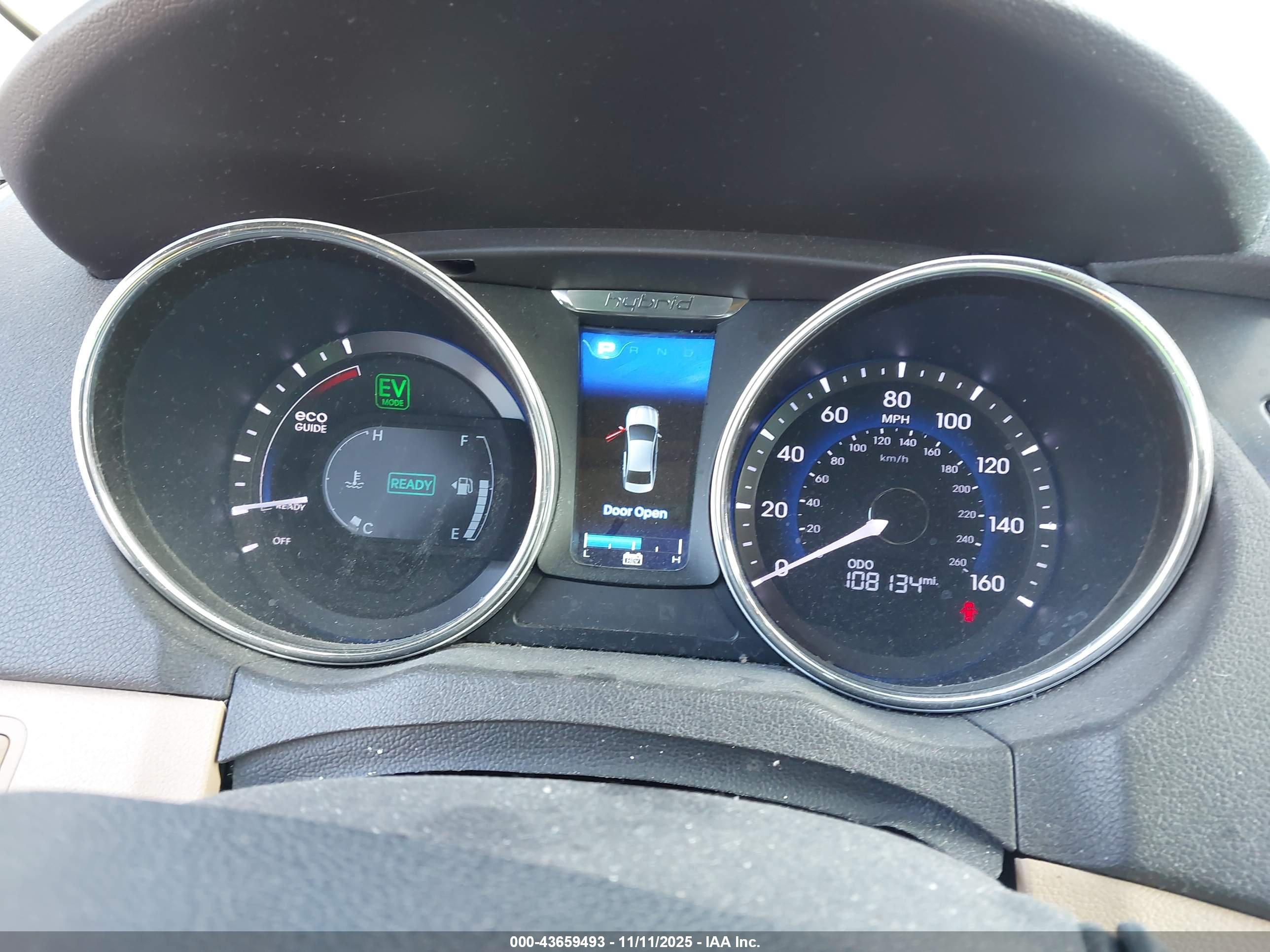 HYUNDAI SONATA image 7
