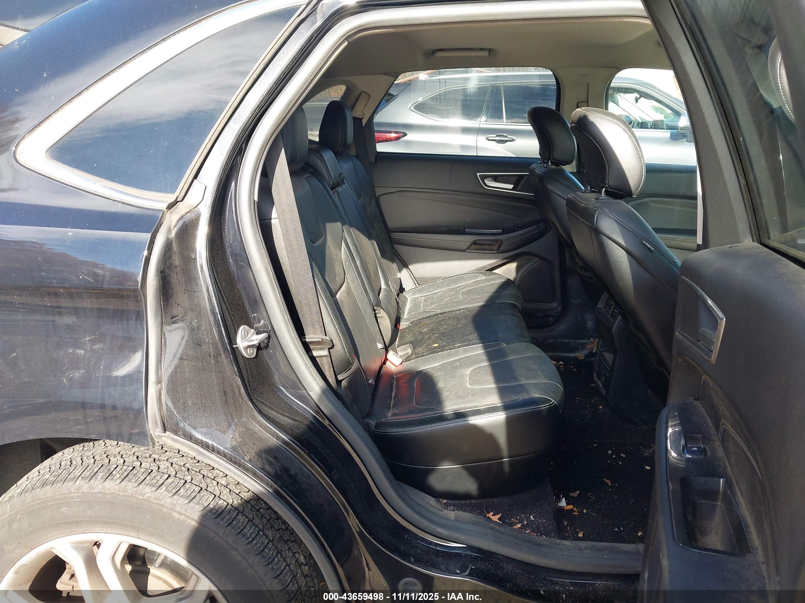 FORD EDGE image 8