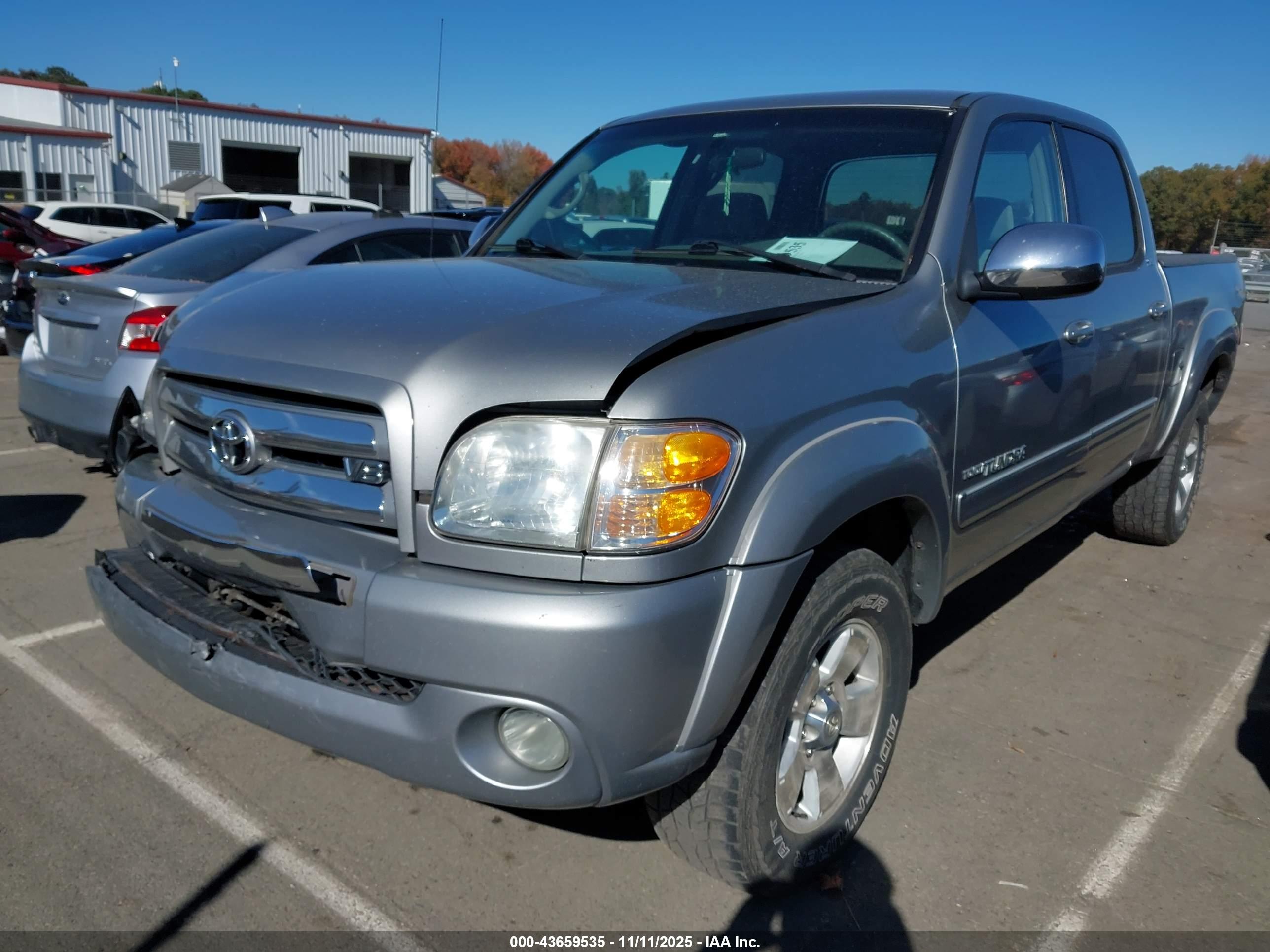 TOYOTA TUNDRA image 2