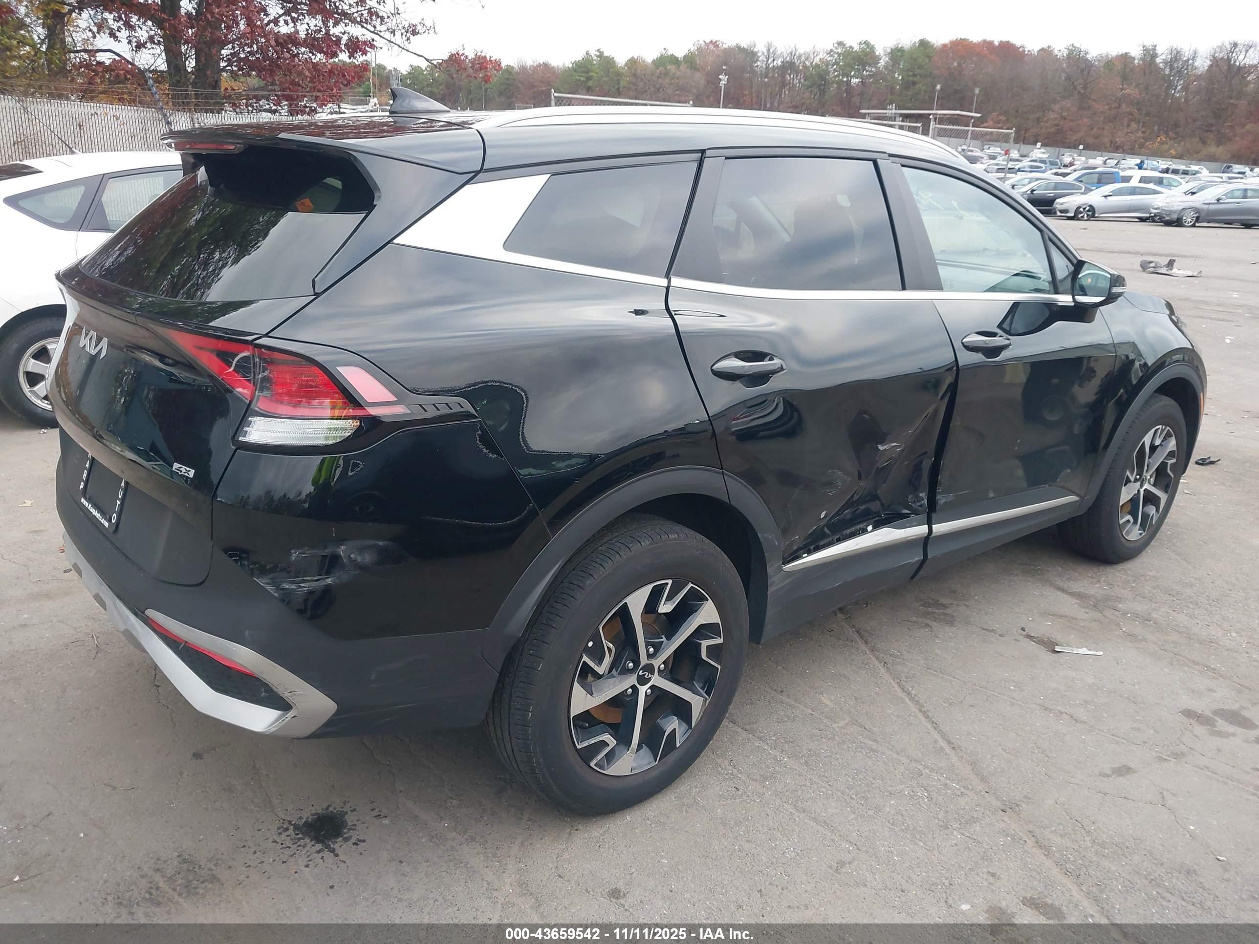 KIA SPORTAGE image 4