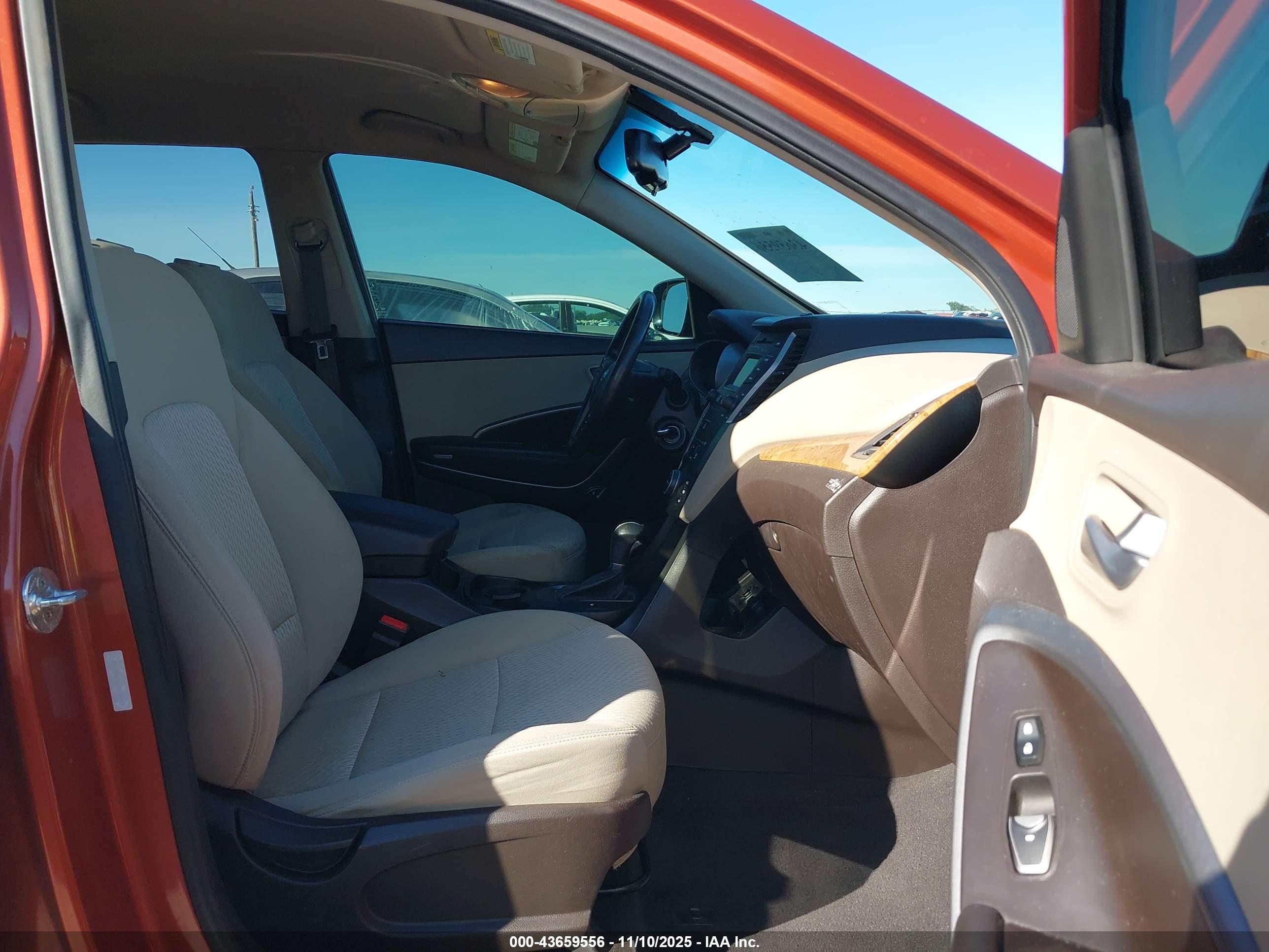 HYUNDAI SANTA image 5