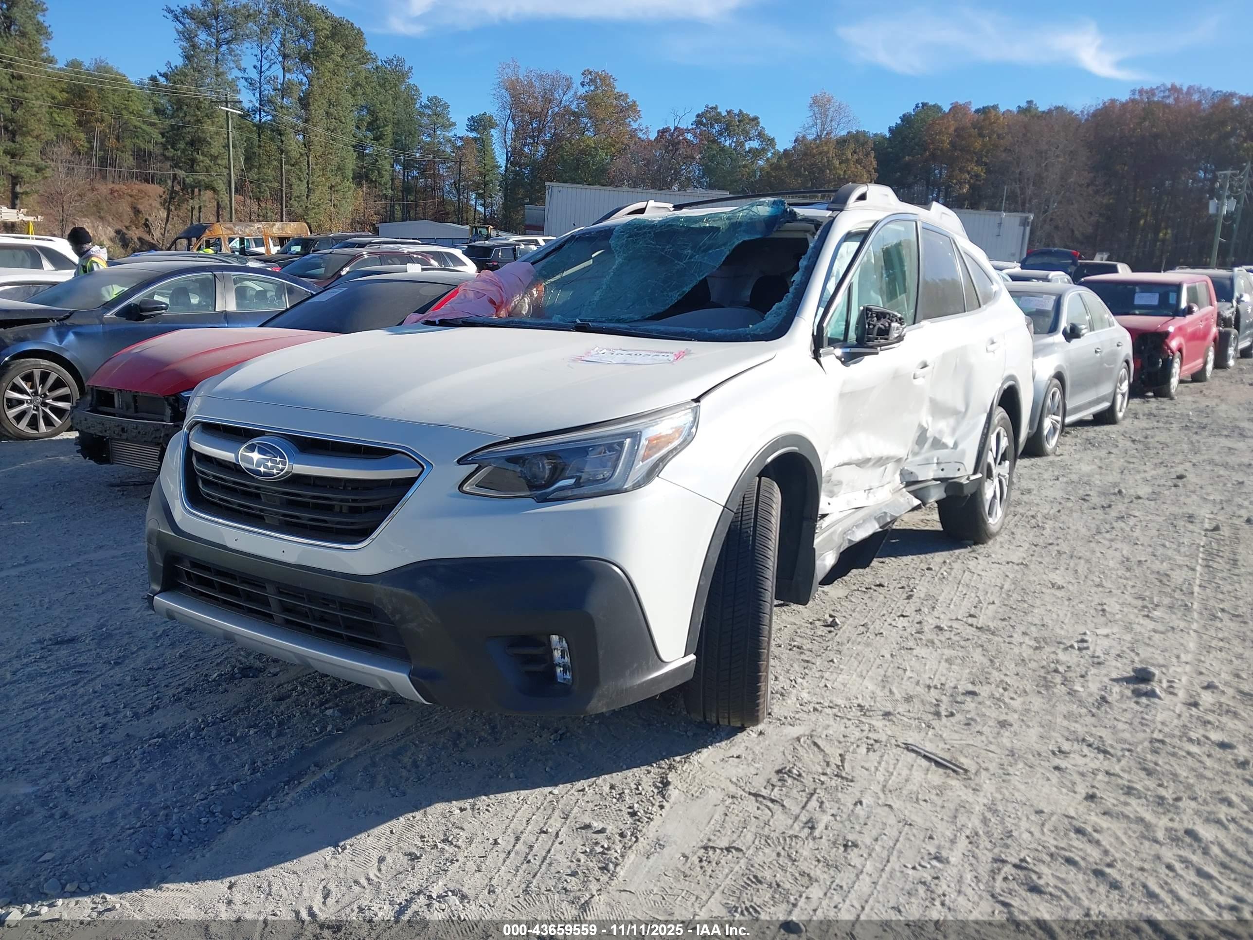 SUBARU OUTBACK image 2