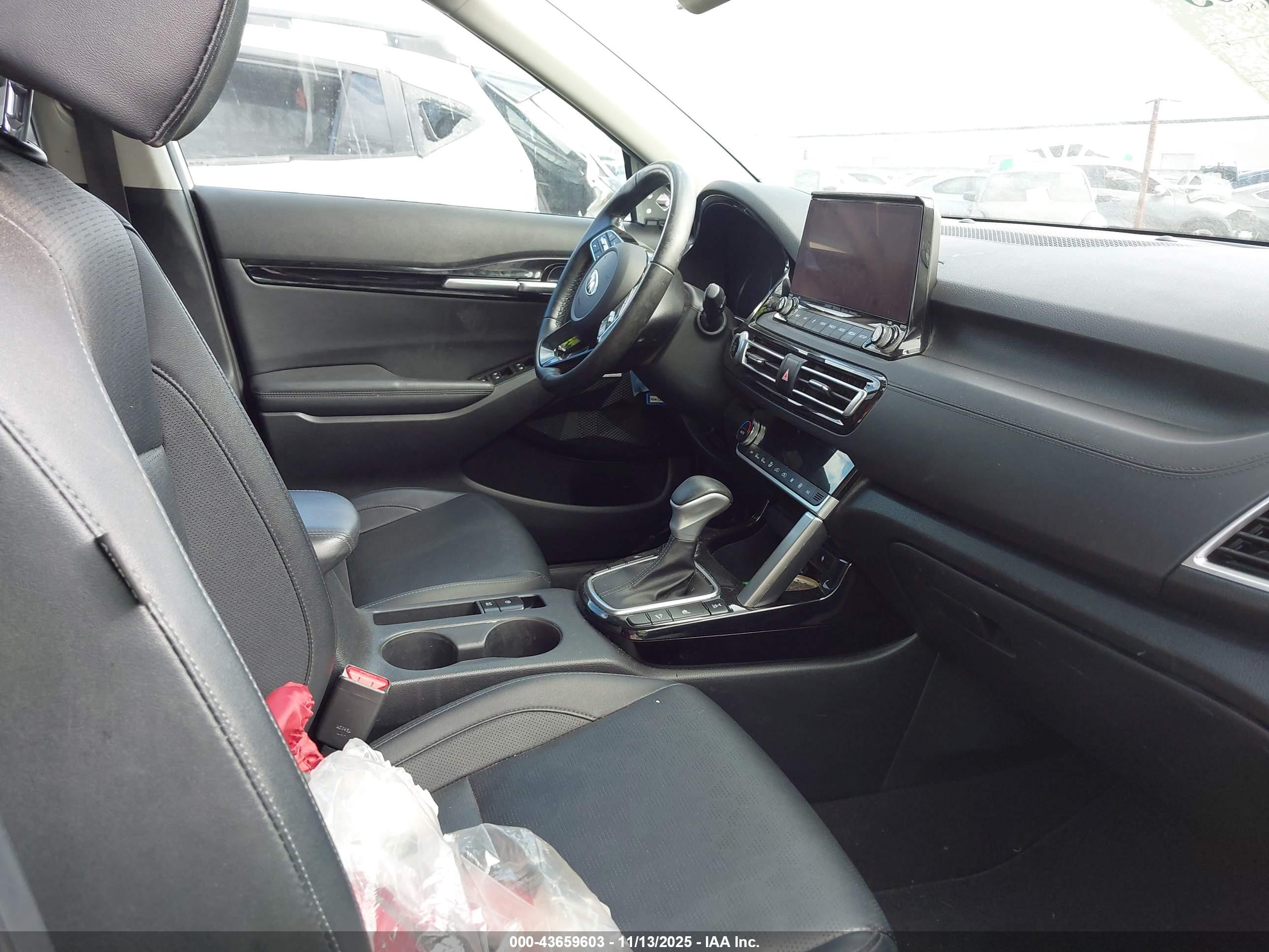 KIA SELTOS image 5