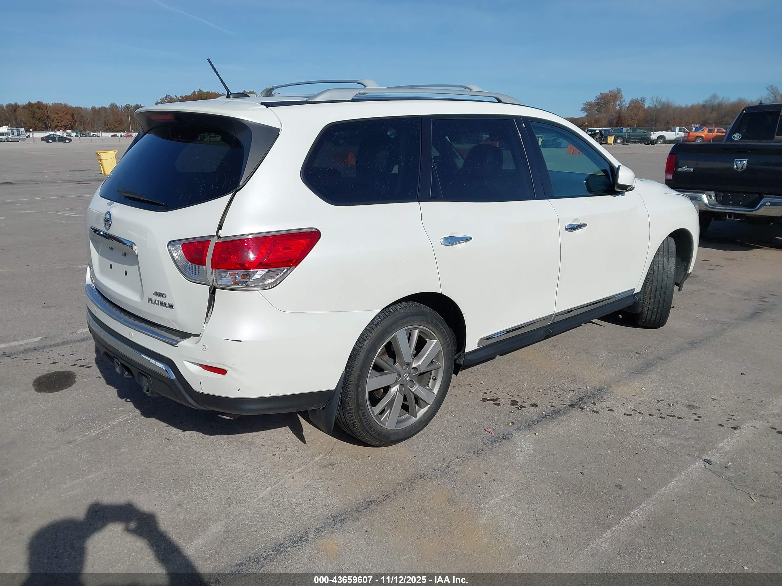 NISSAN PATHFINDER image 4