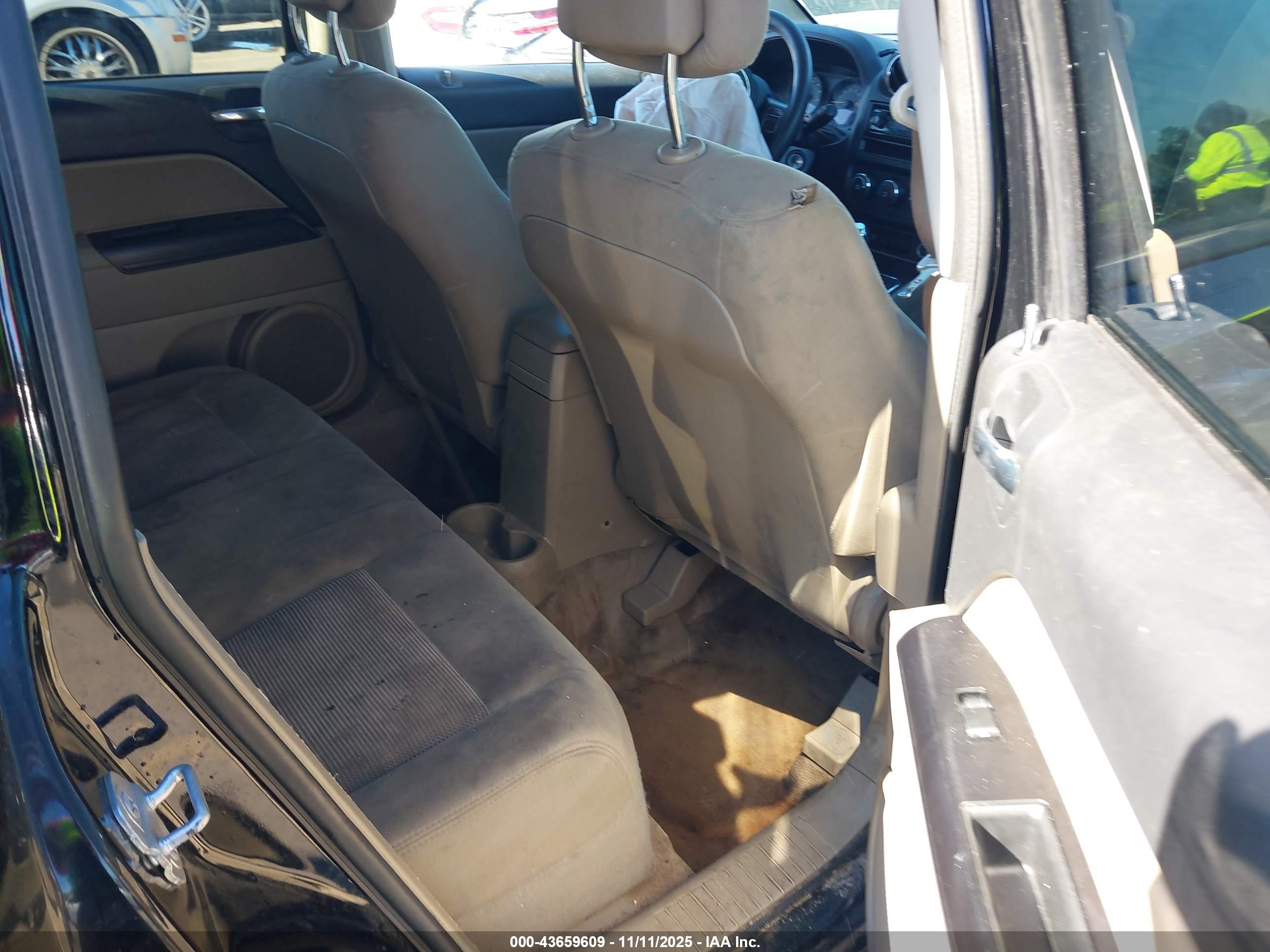 JEEP COMPASS image 8