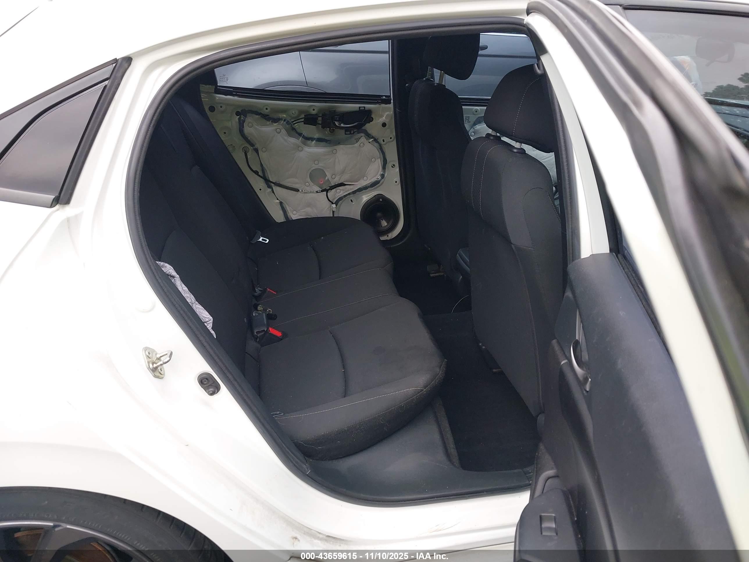 HONDA CIVIC image 8