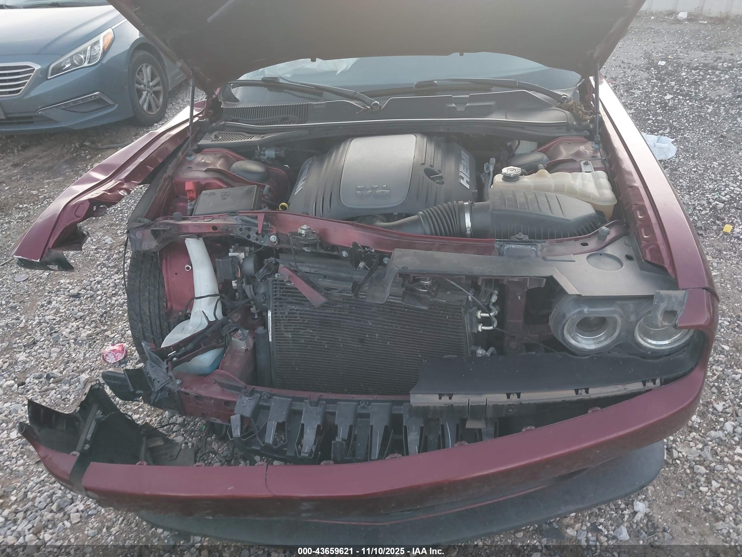 DODGE CHALLENGER image 10
