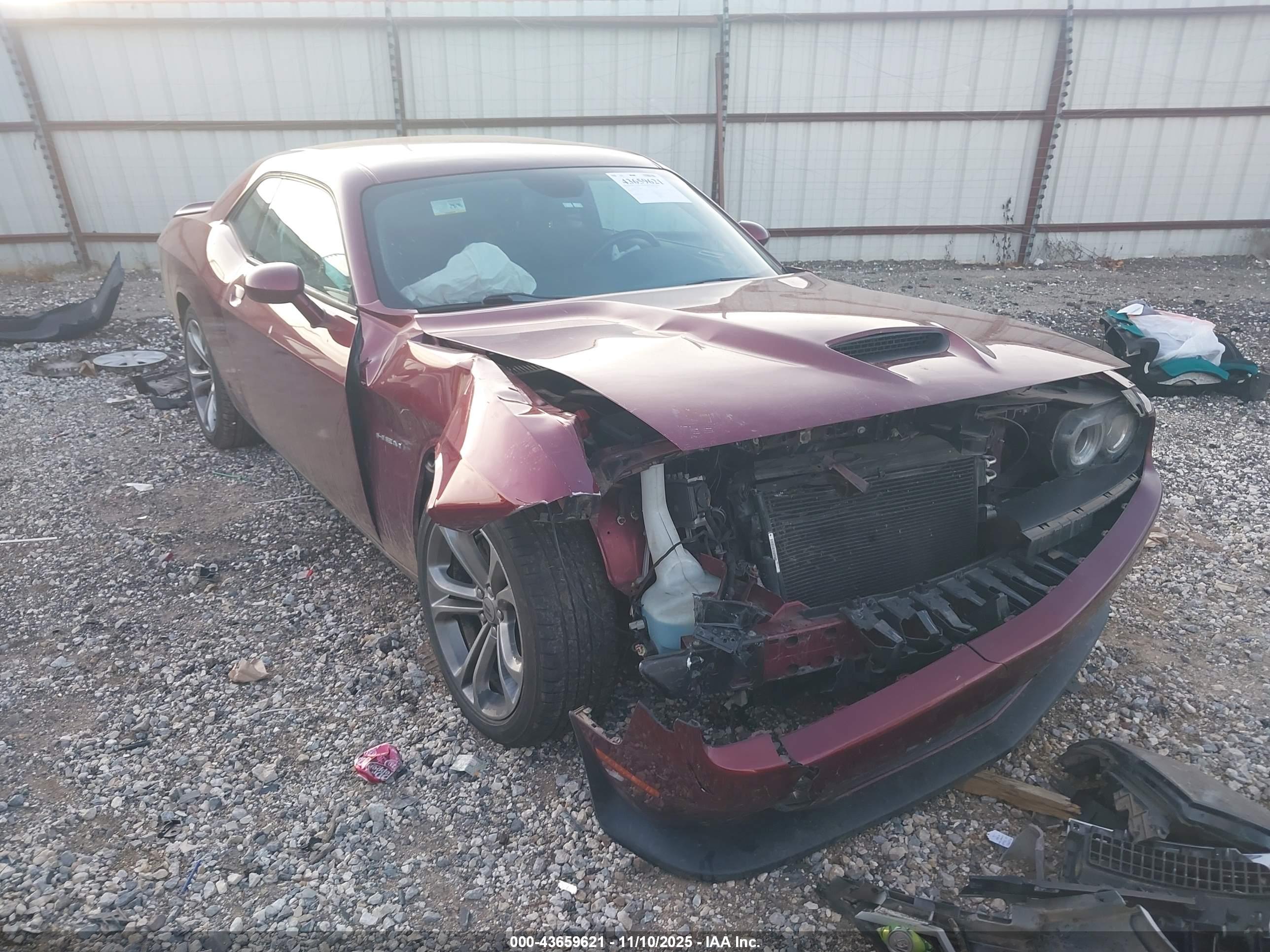 DODGE CHALLENGER image 6