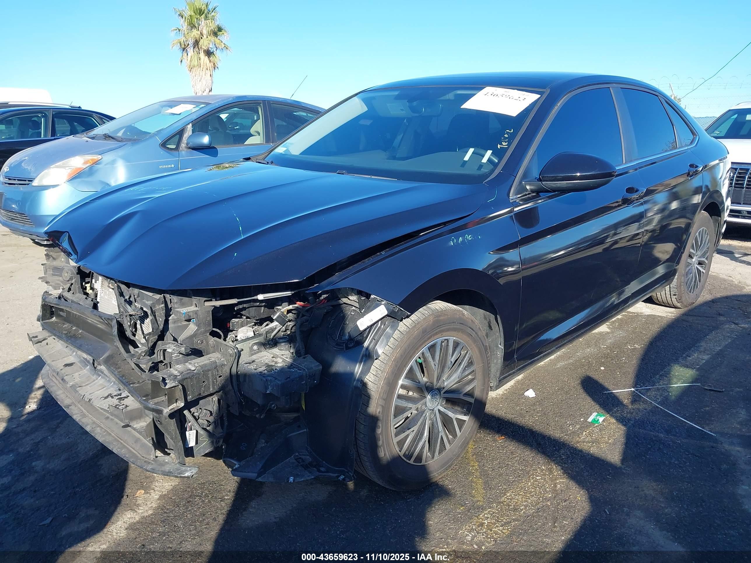 VOLKSWAGEN JETTA image 2