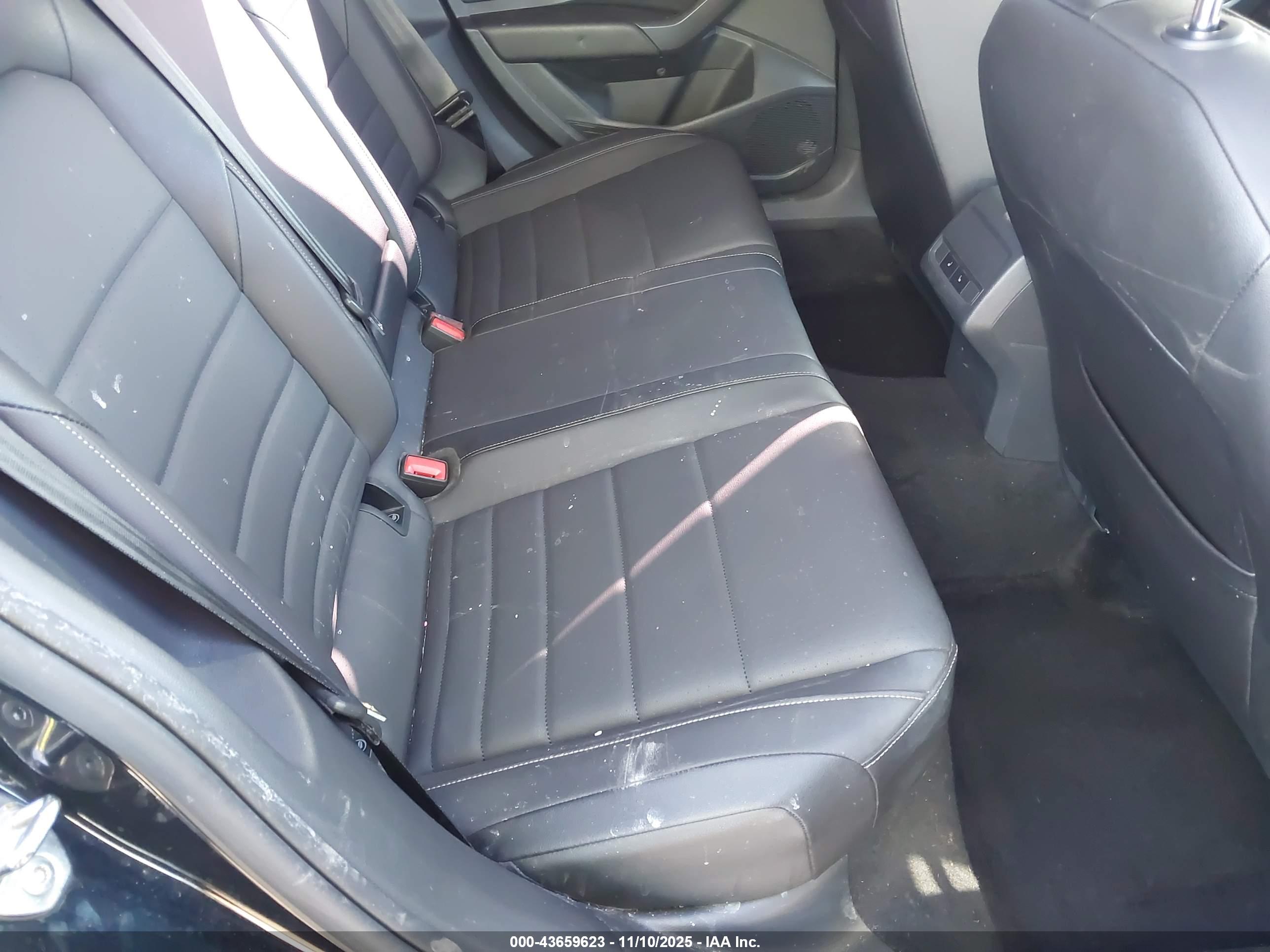 VOLKSWAGEN JETTA image 8