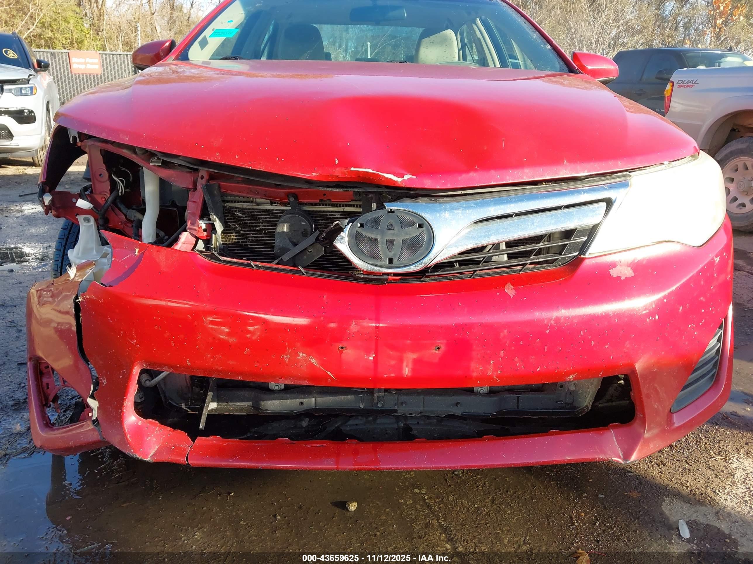 TOYOTA CAMRY image 6