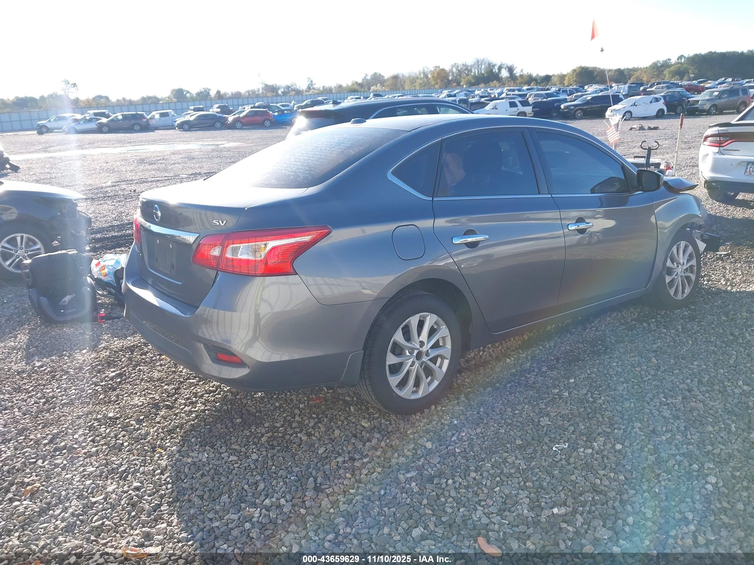 NISSAN SENTRA image 4