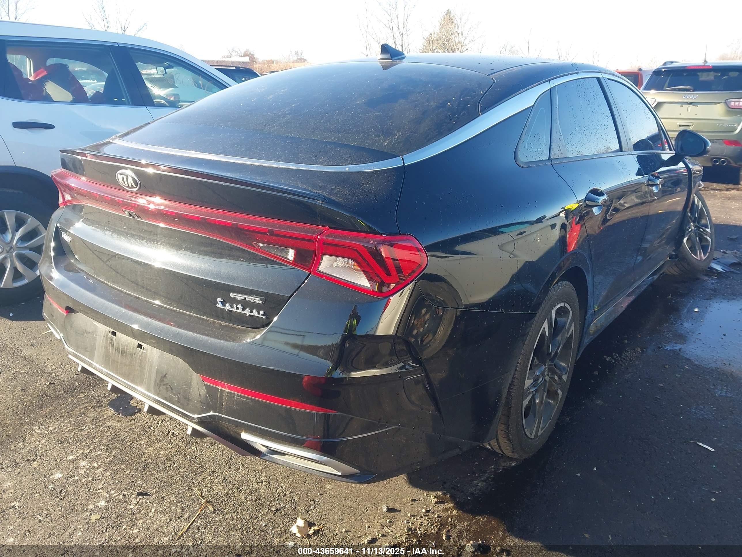 KIA K5 image 4