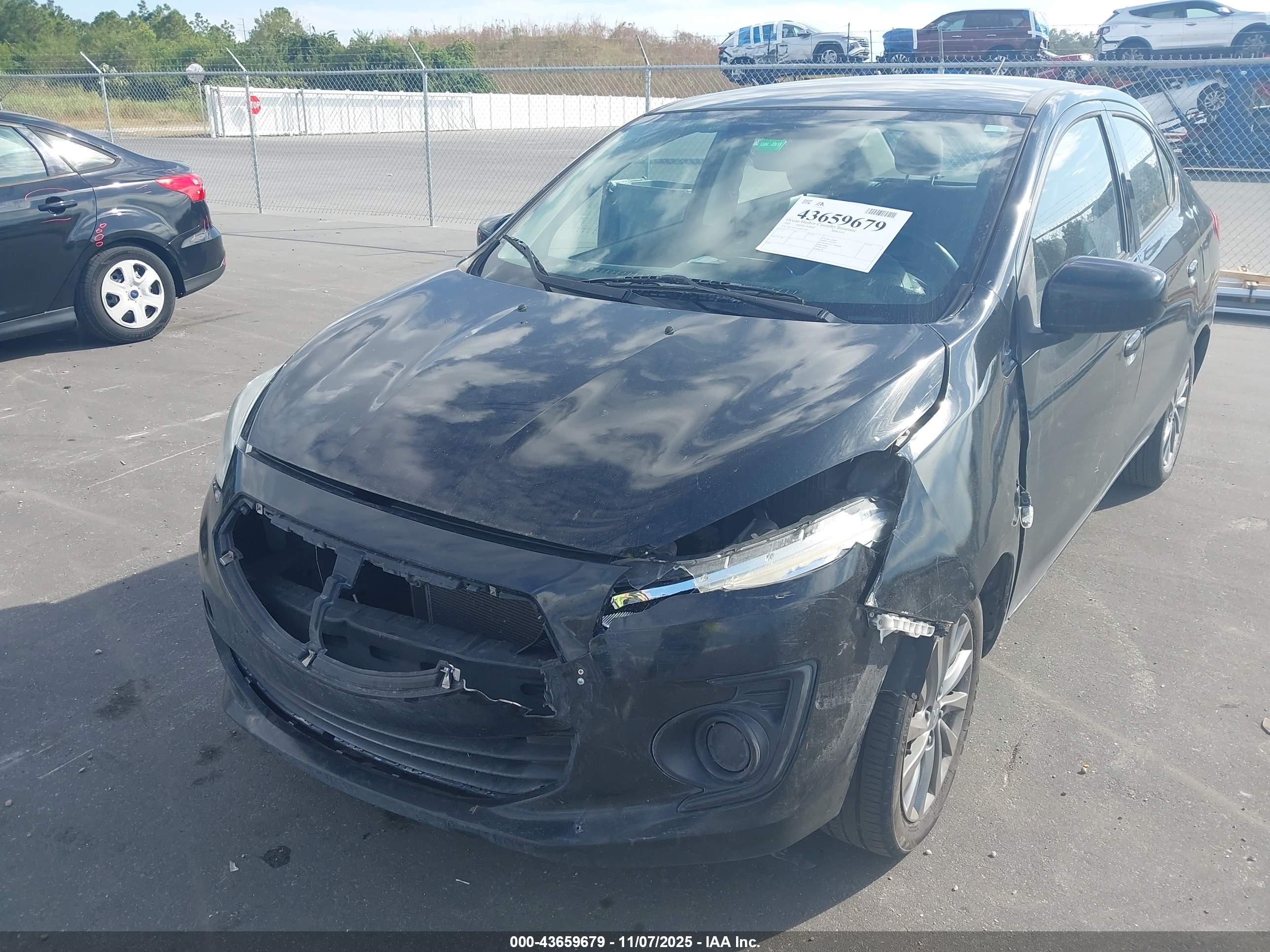 MITSUBISHI MIRAGE image 6