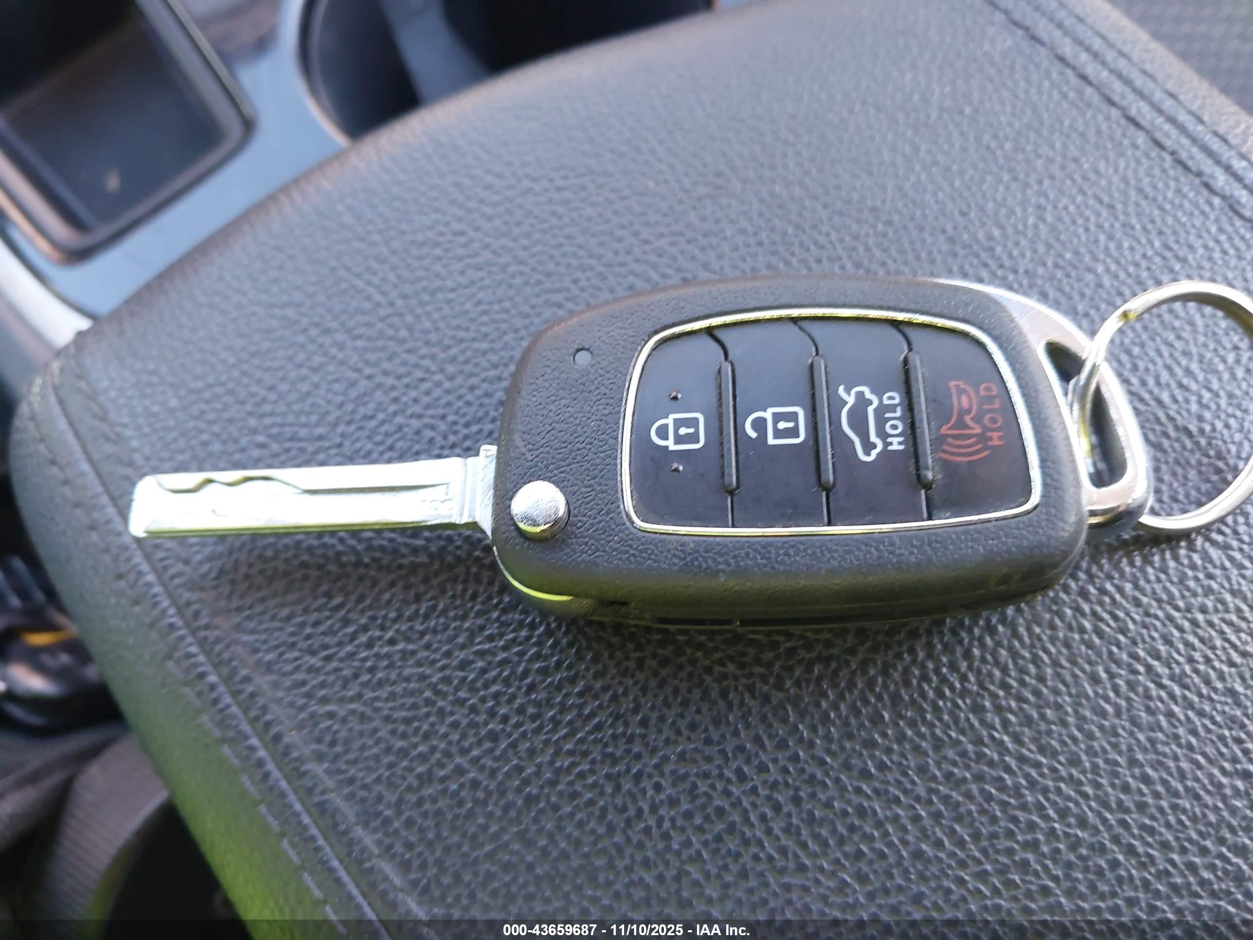 HYUNDAI SONATA image 11