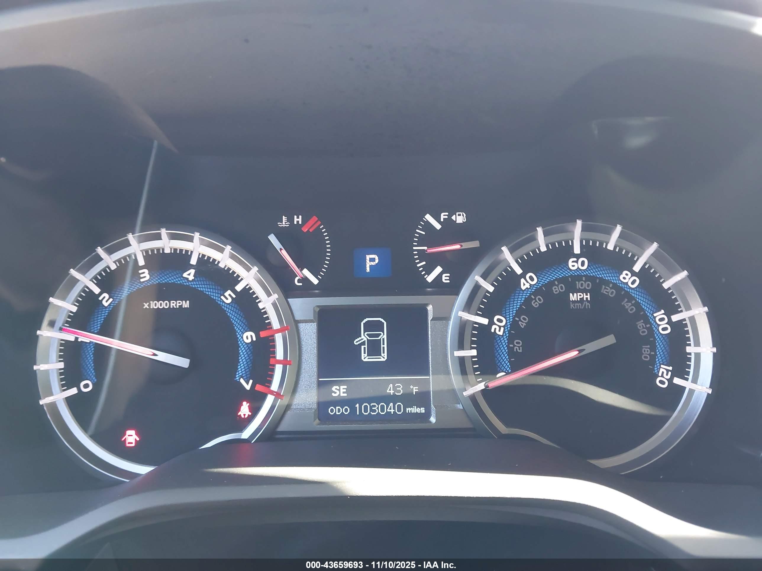 TOYOTA 4RUNNER image 7