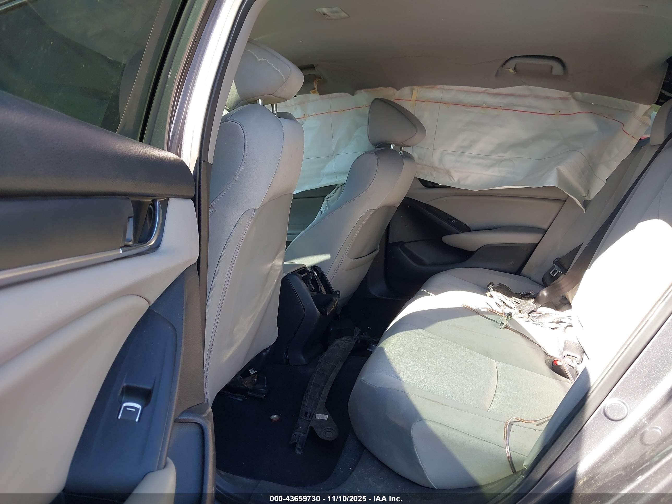 HONDA ACCORD image 8