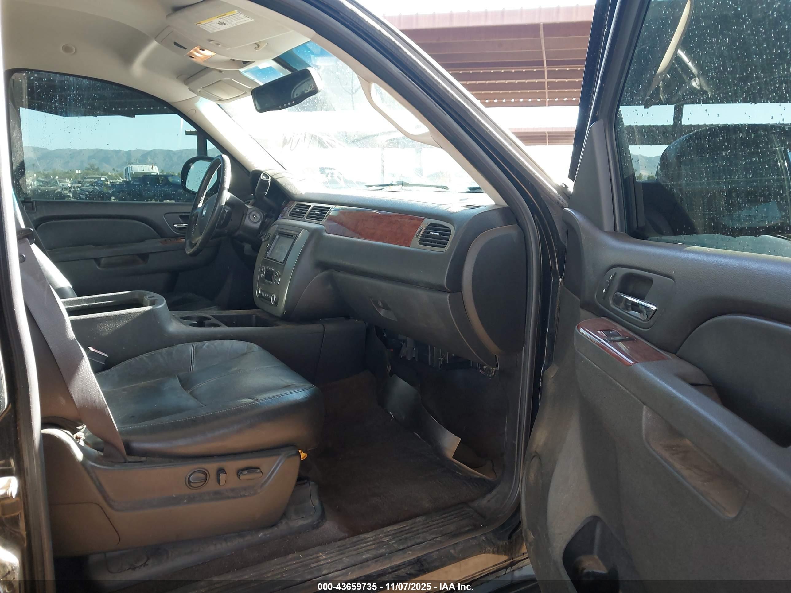 GMC YUKON image 5