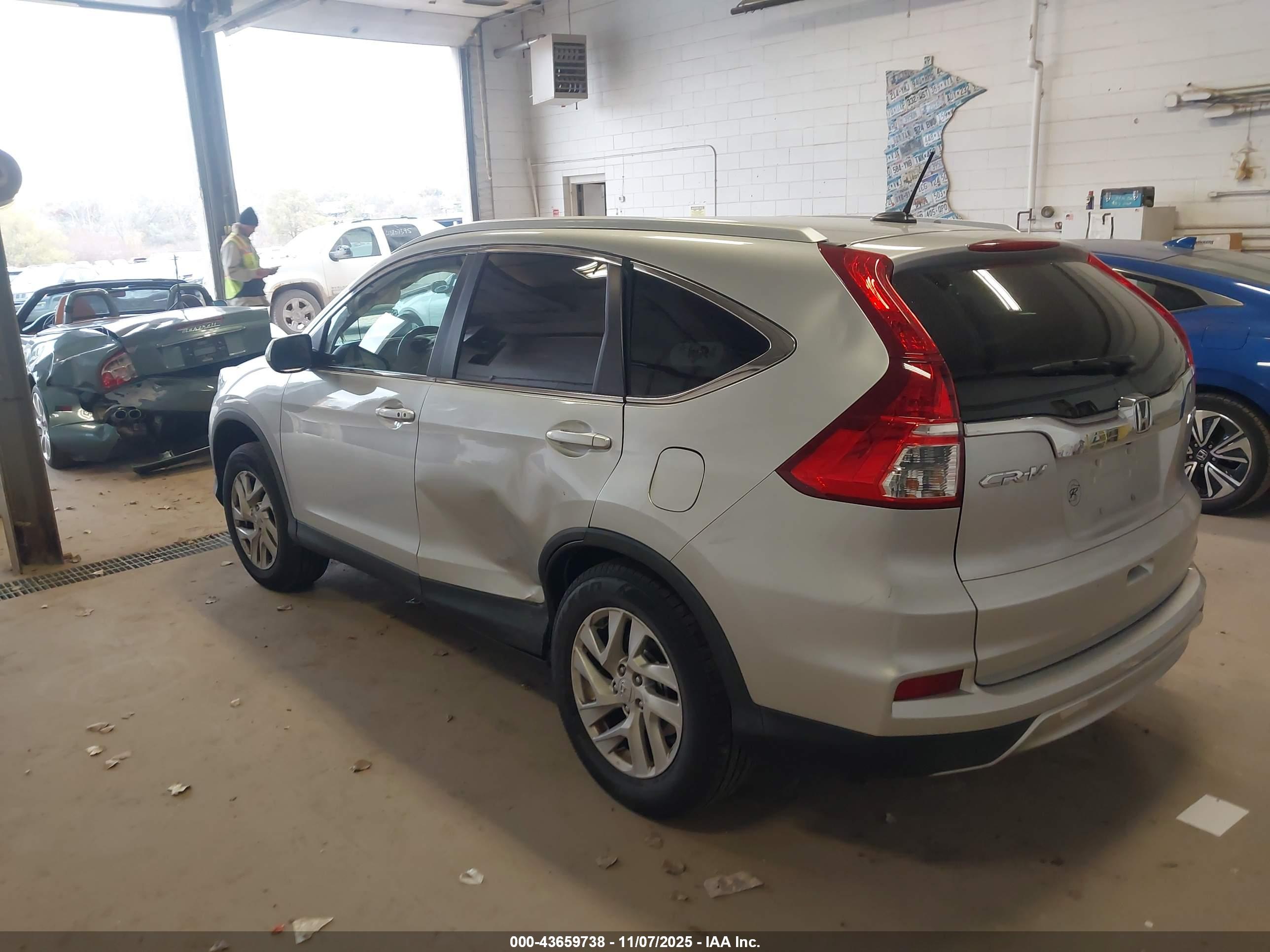 HONDA CR-V image 3