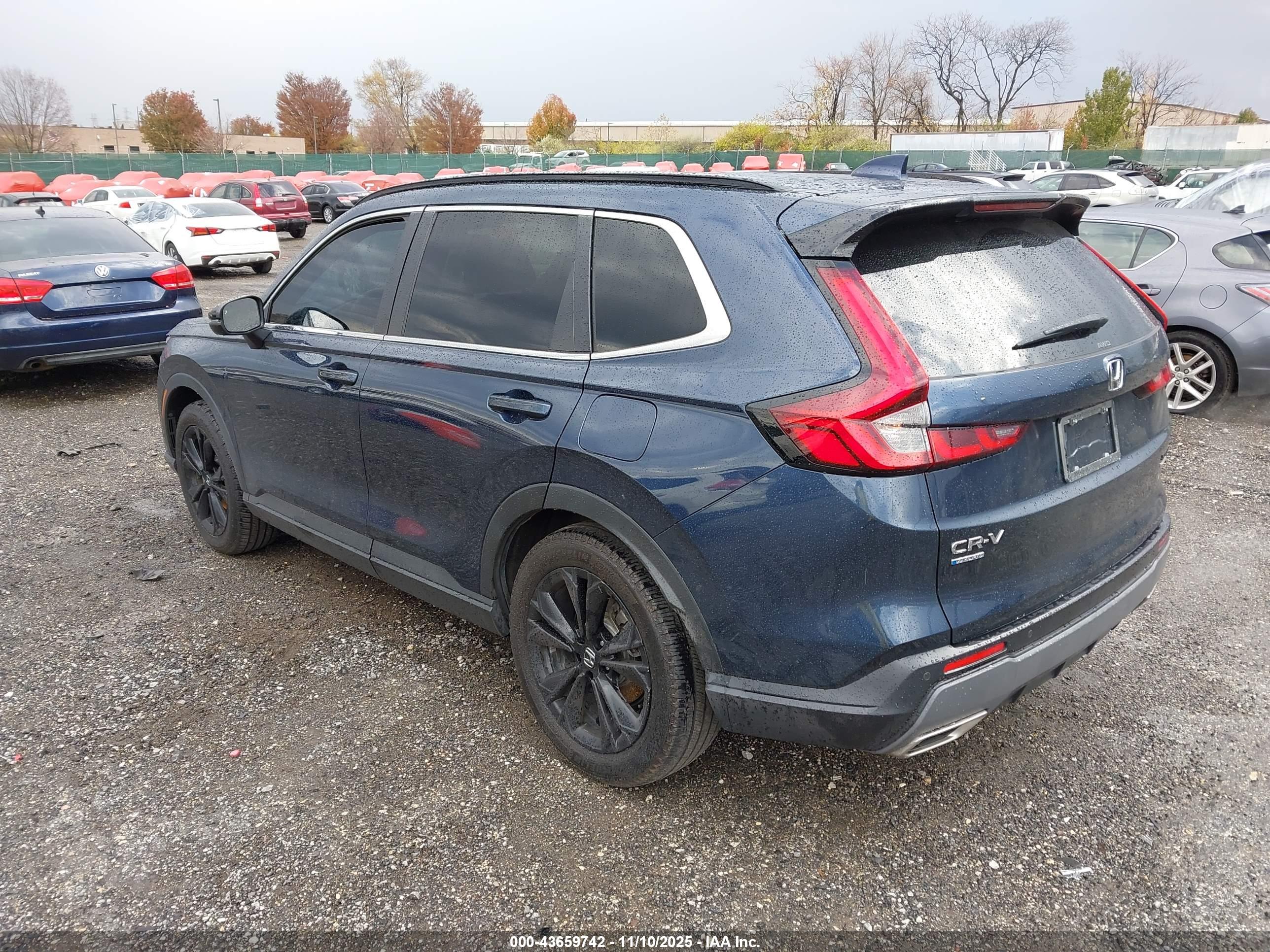 HONDA CR-V image 3