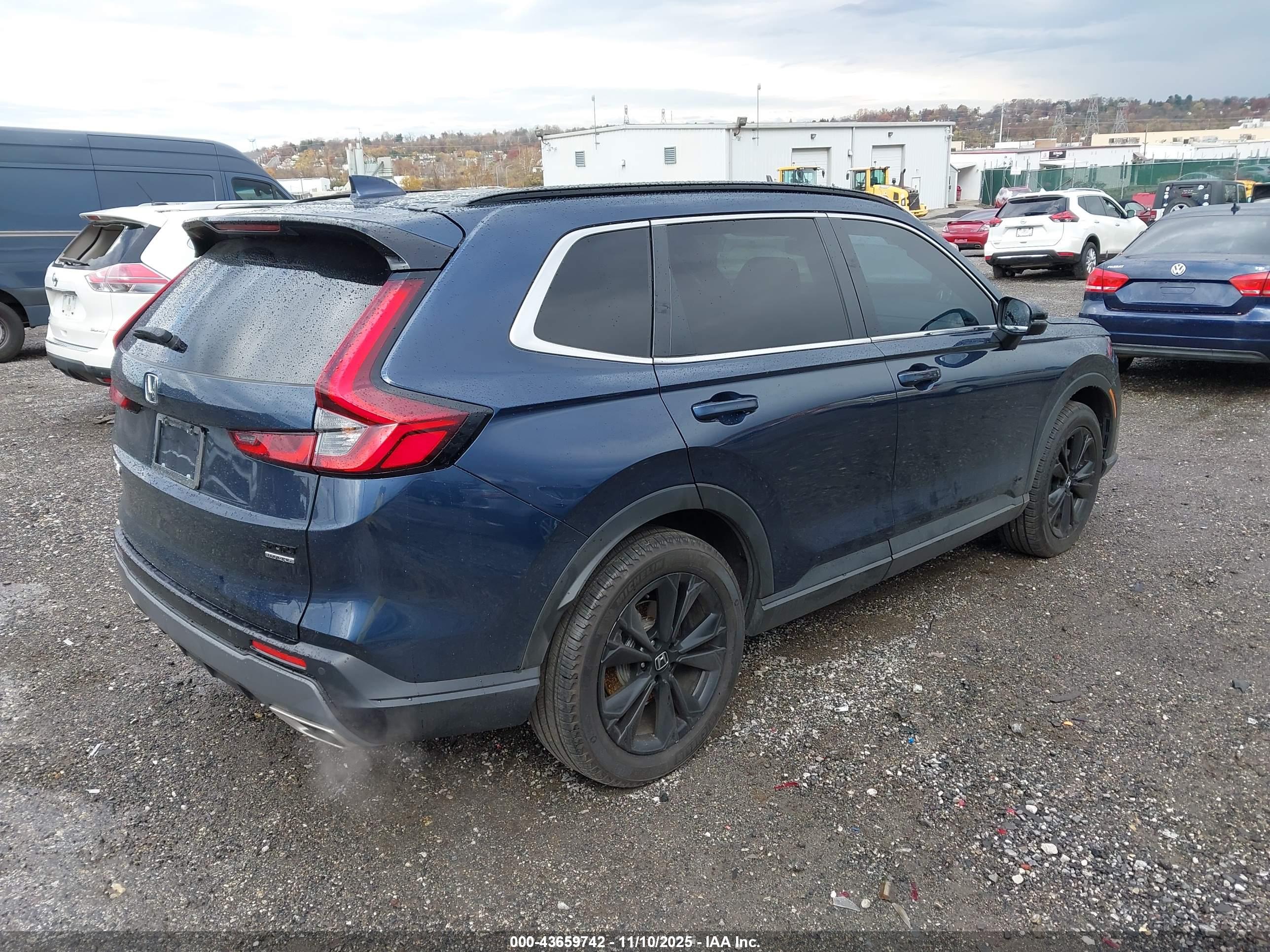 HONDA CR-V image 4