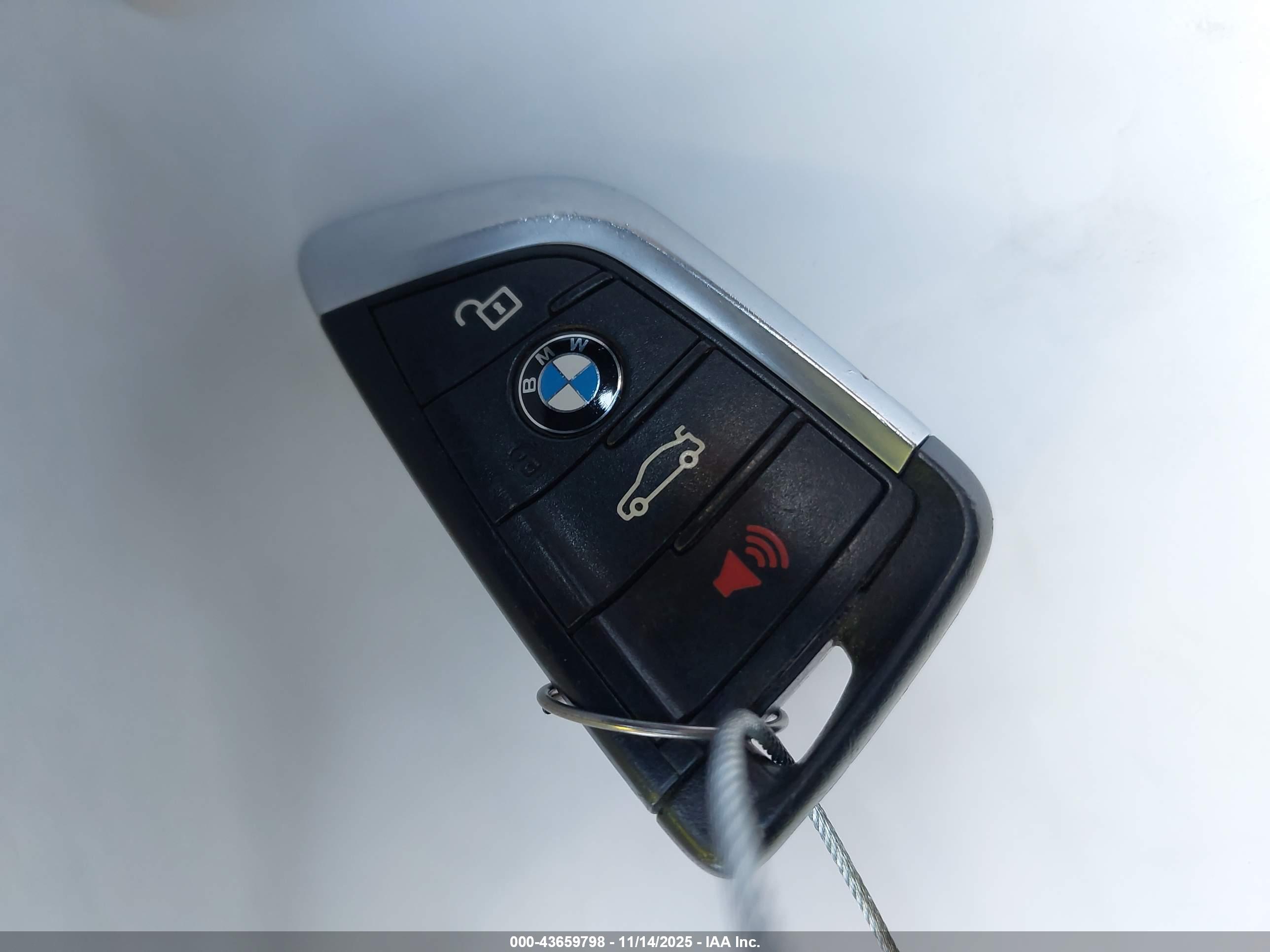 BMW X1 image 11