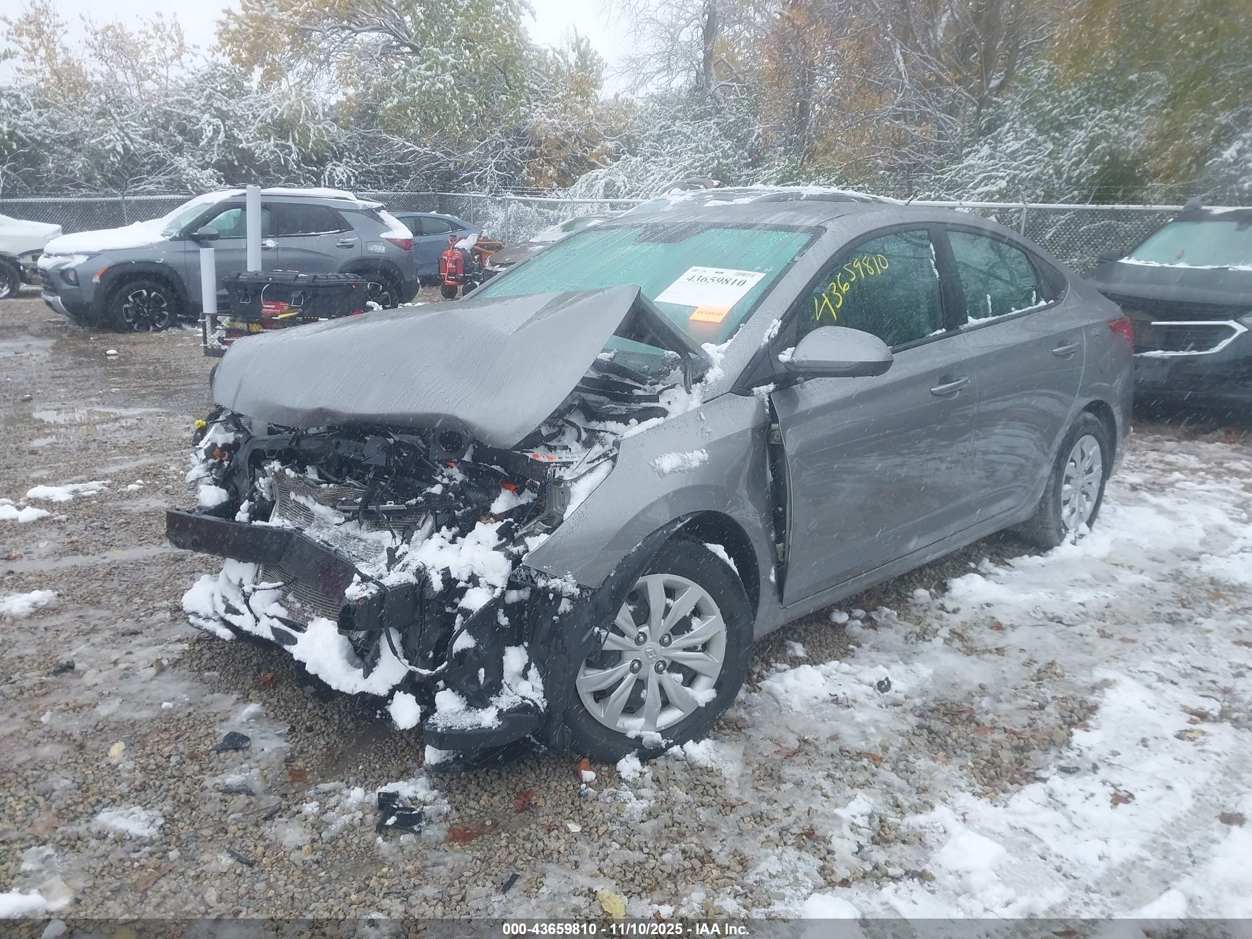 HYUNDAI ACCENT image 2