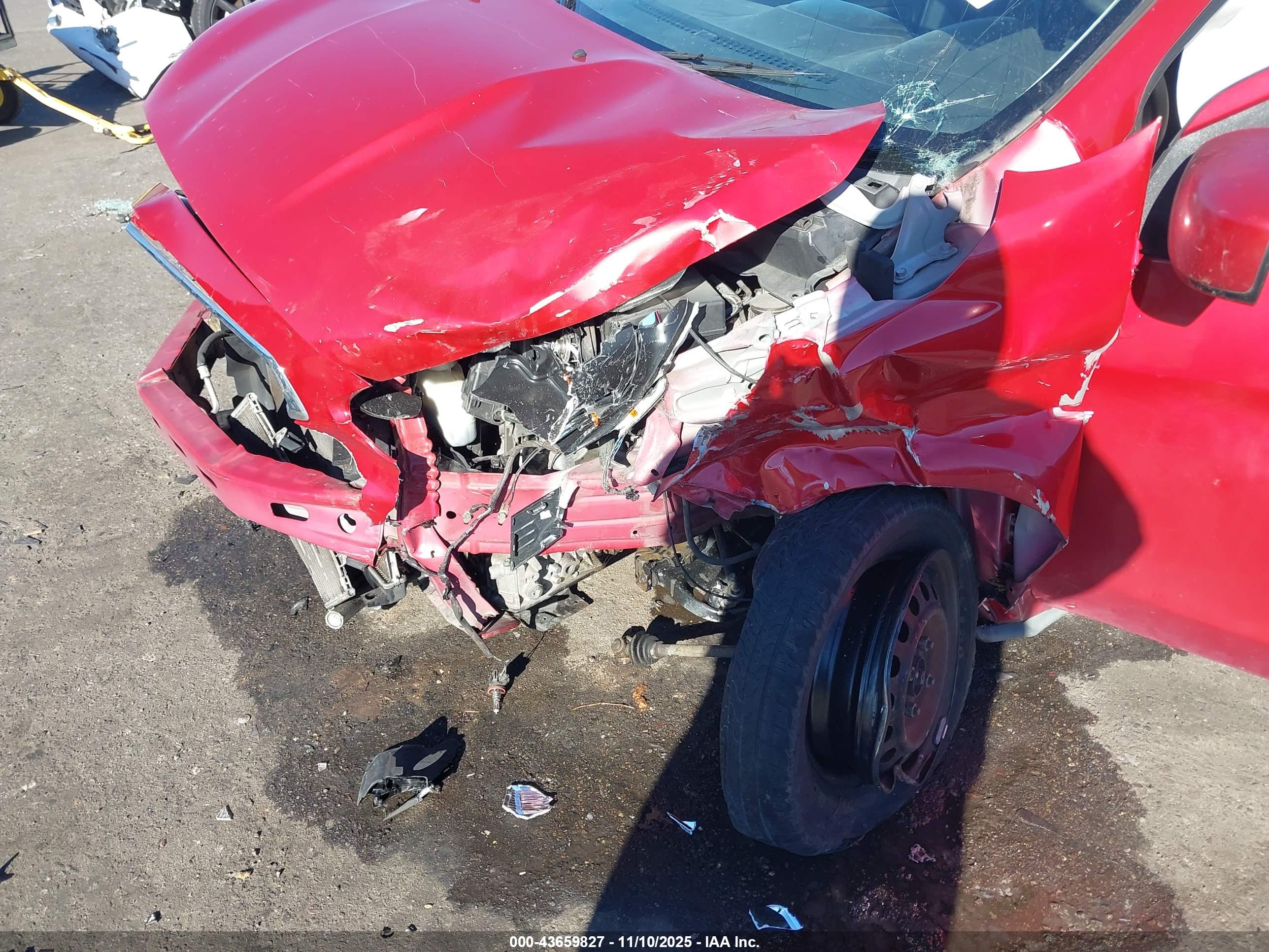 MITSUBISHI MIRAGE image 6