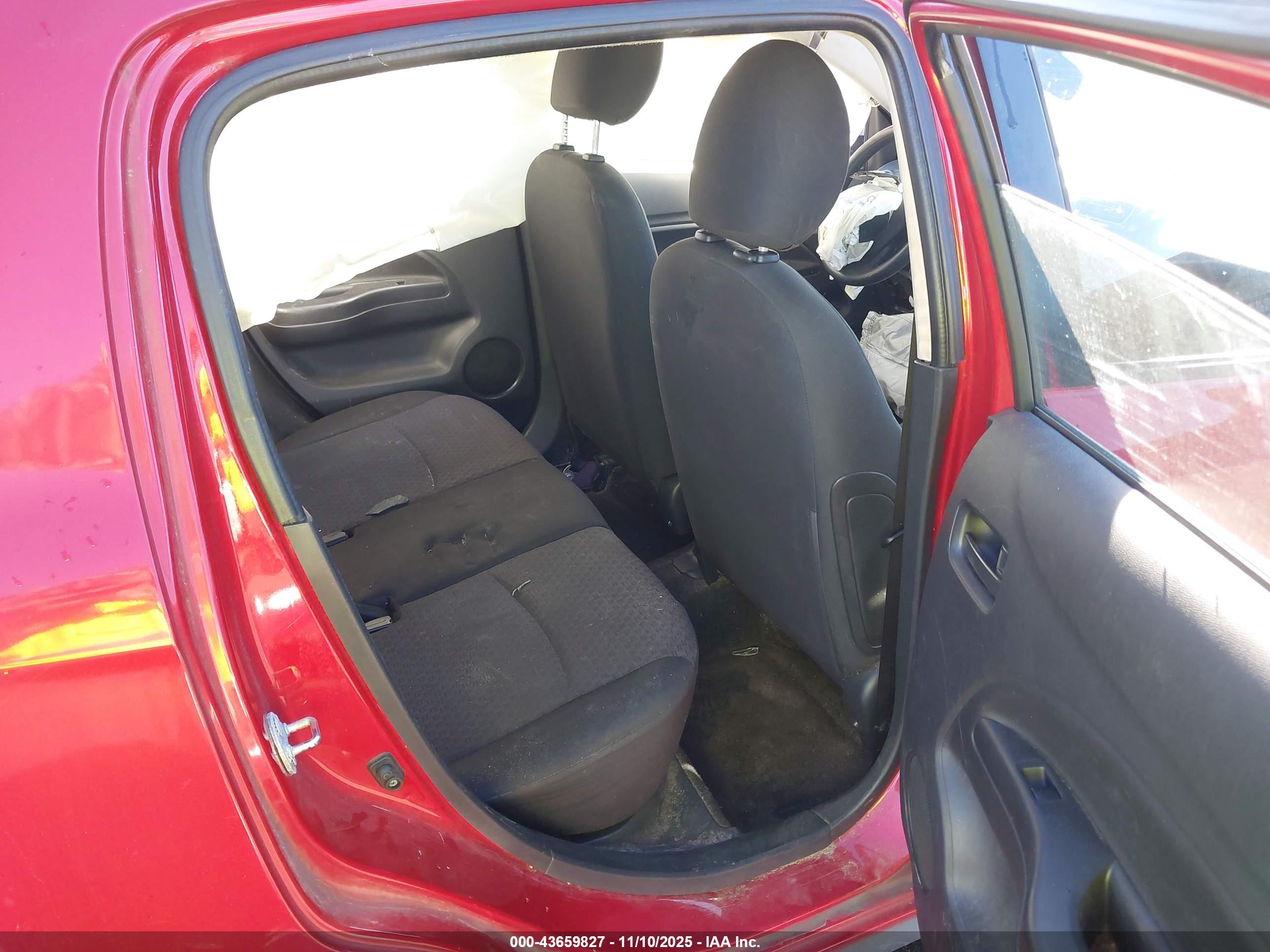 MITSUBISHI MIRAGE image 8