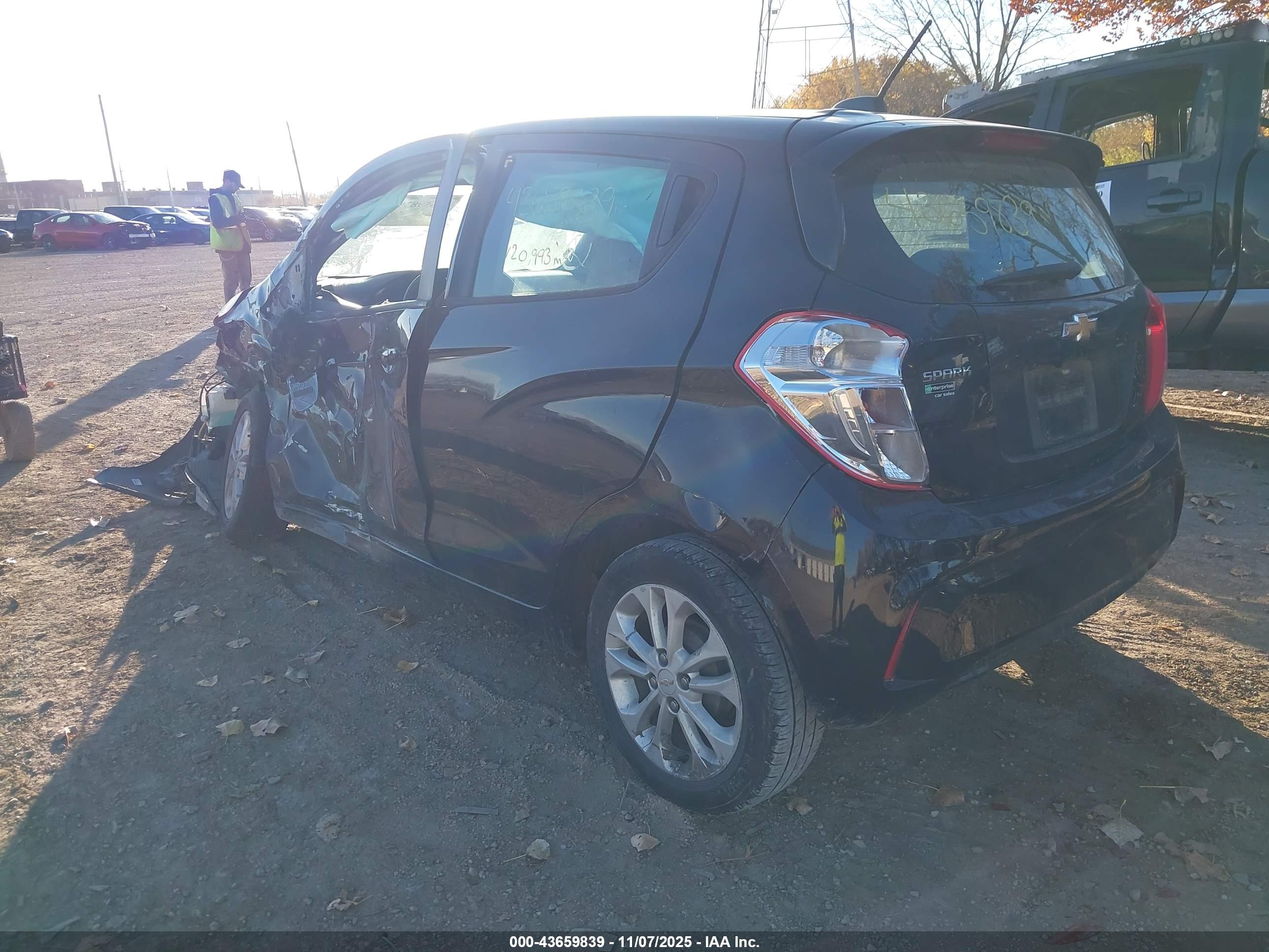 CHEVROLET SPARK image 3