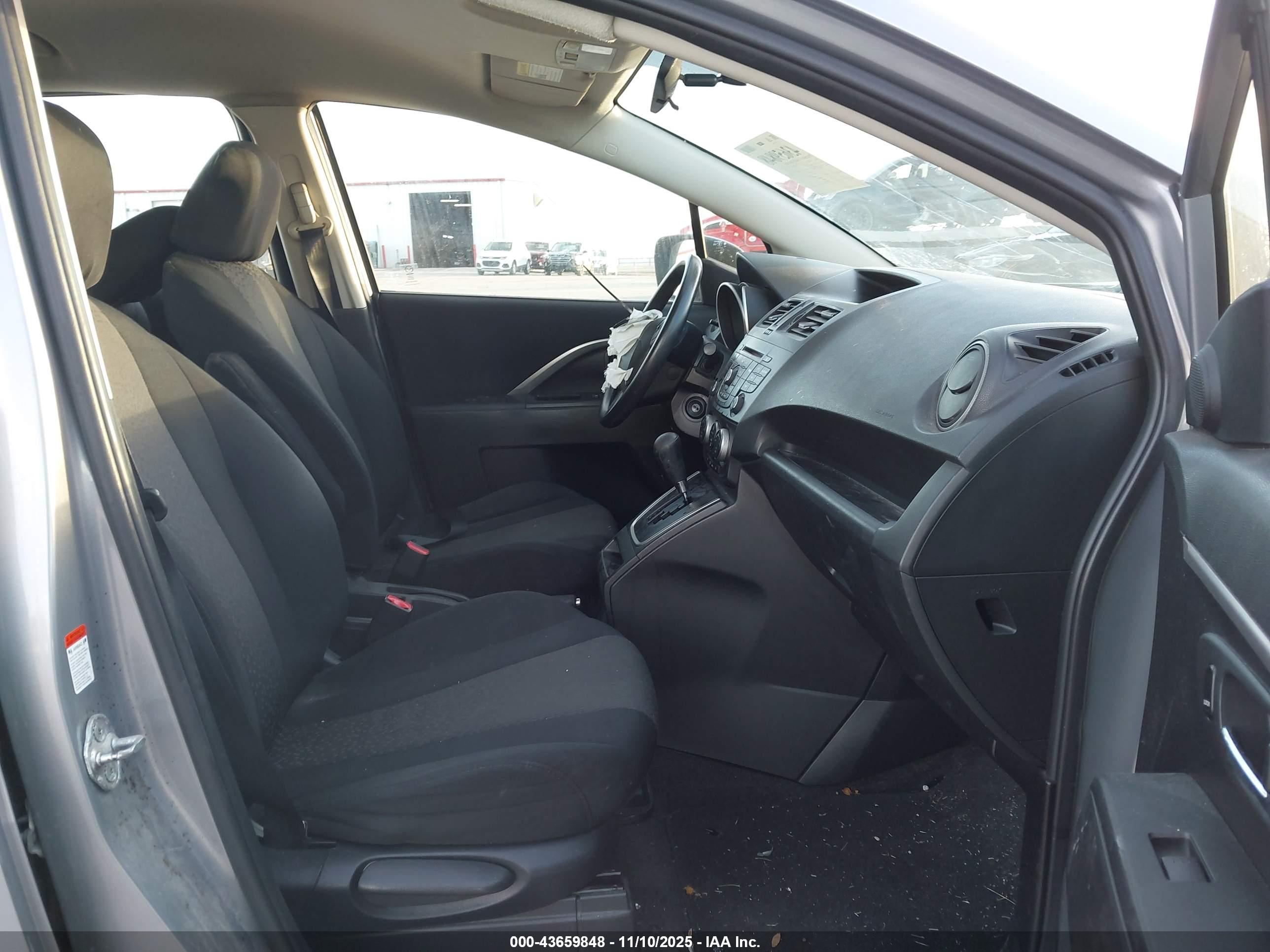 MAZDA MAZDA5 image 5